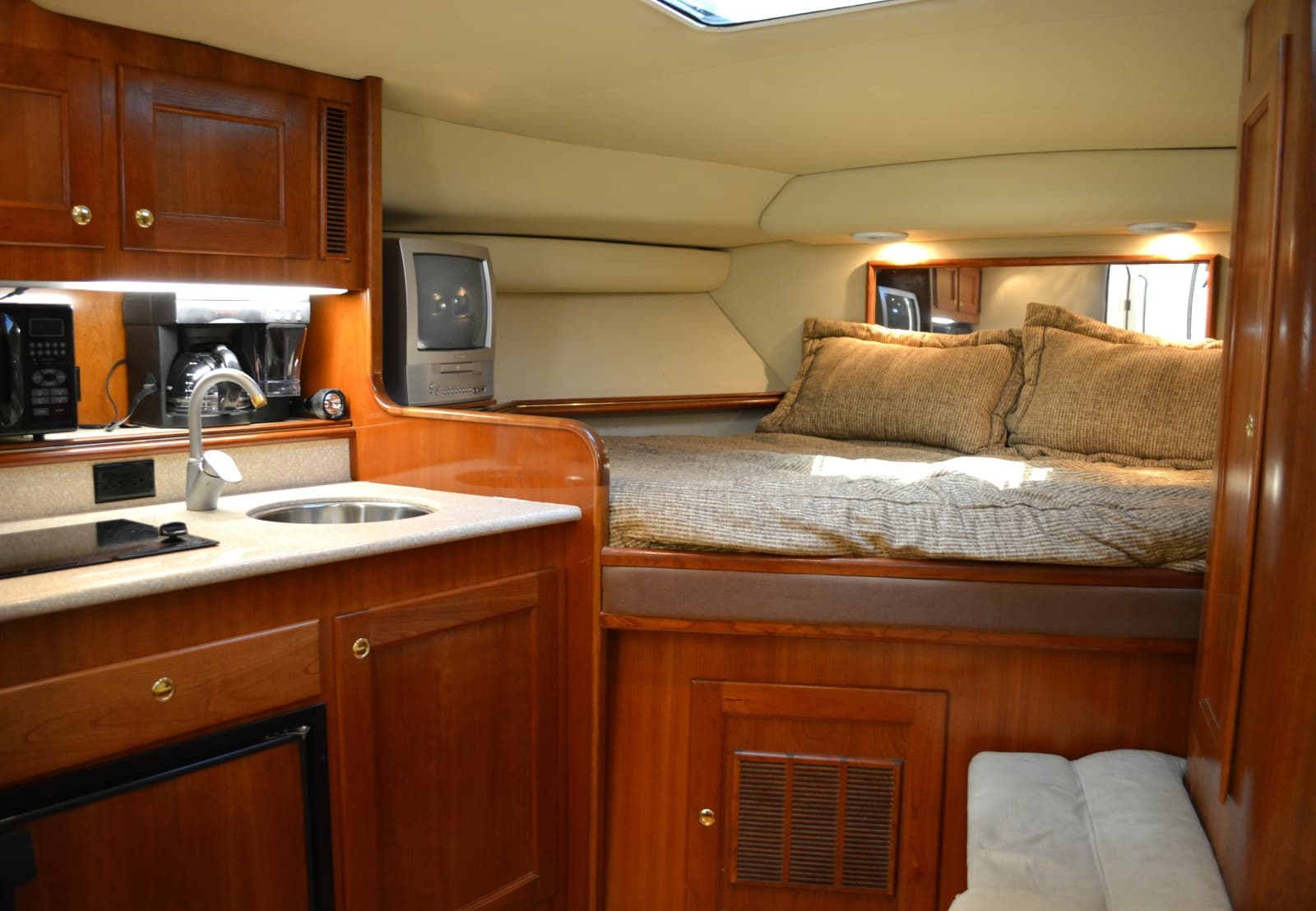 2006 Rampage 30 Express - Photo 19