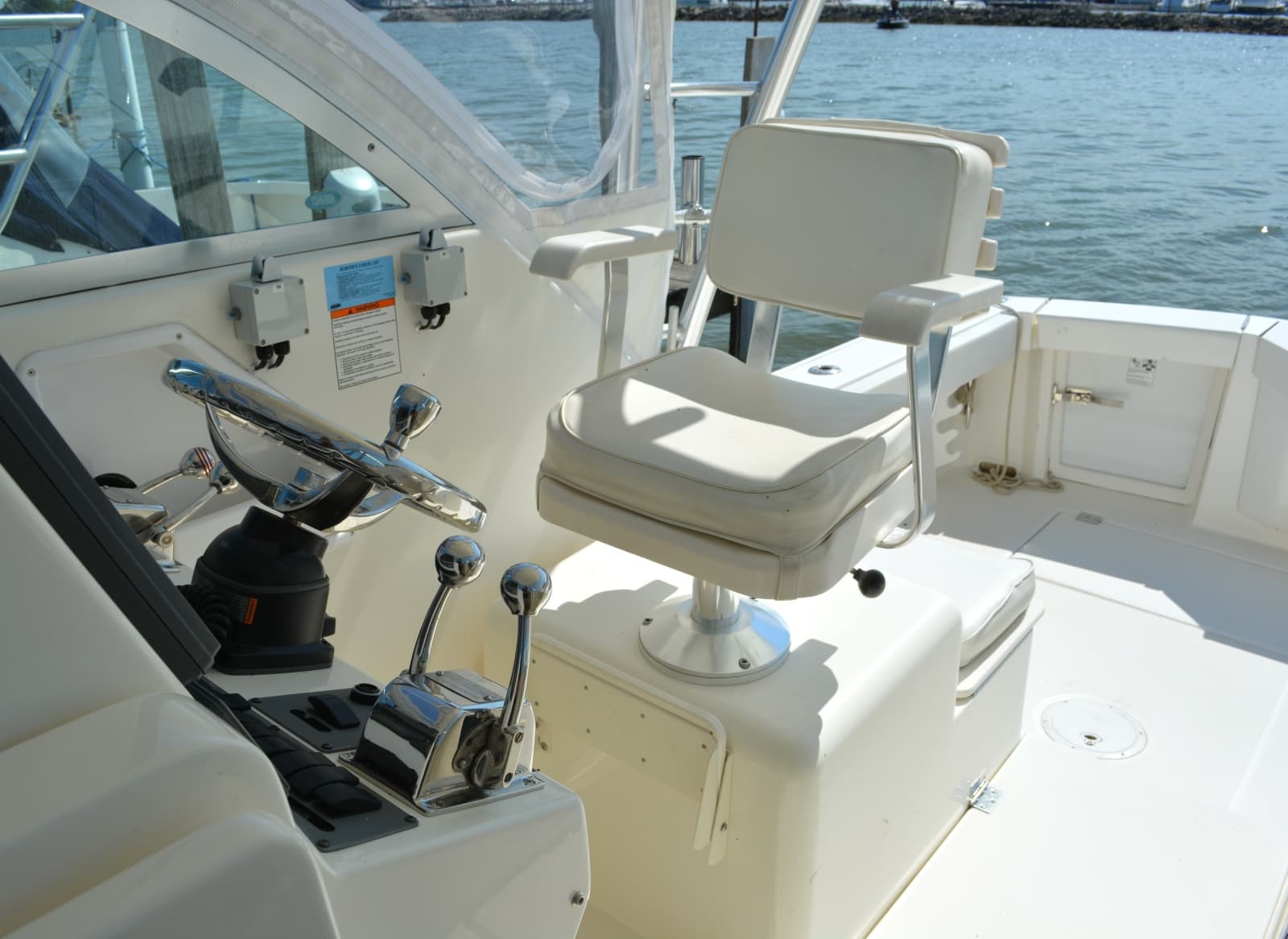 2006 Rampage 30 Express - Photo 10