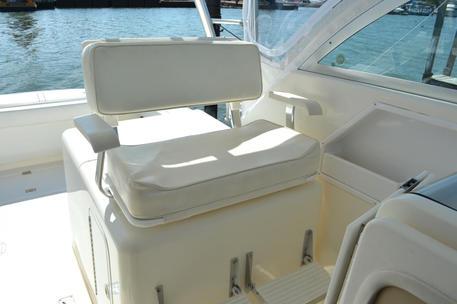2006 Rampage 30 Express - Photo 11