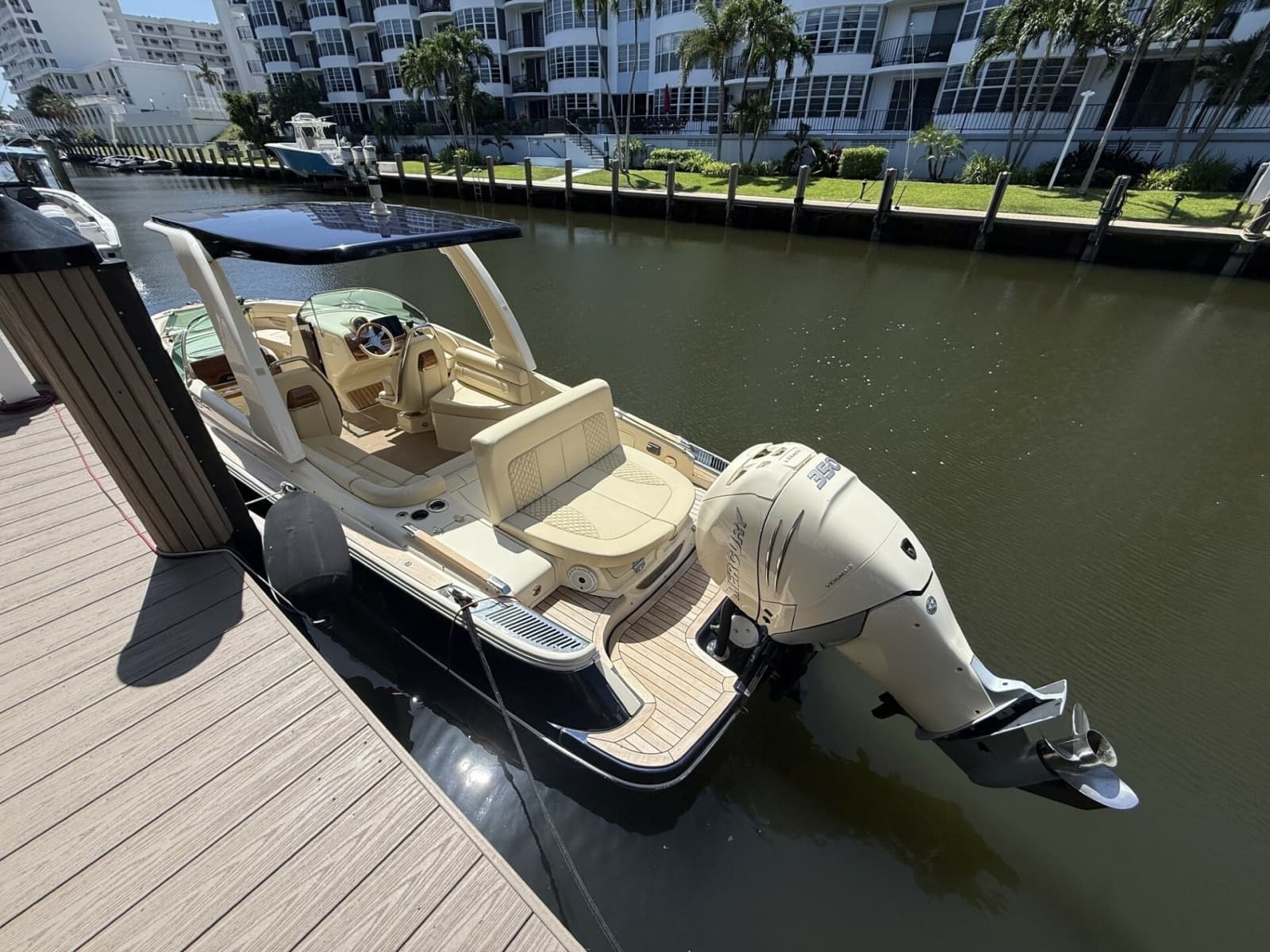 2022 Chris-Craft  - Photo 3