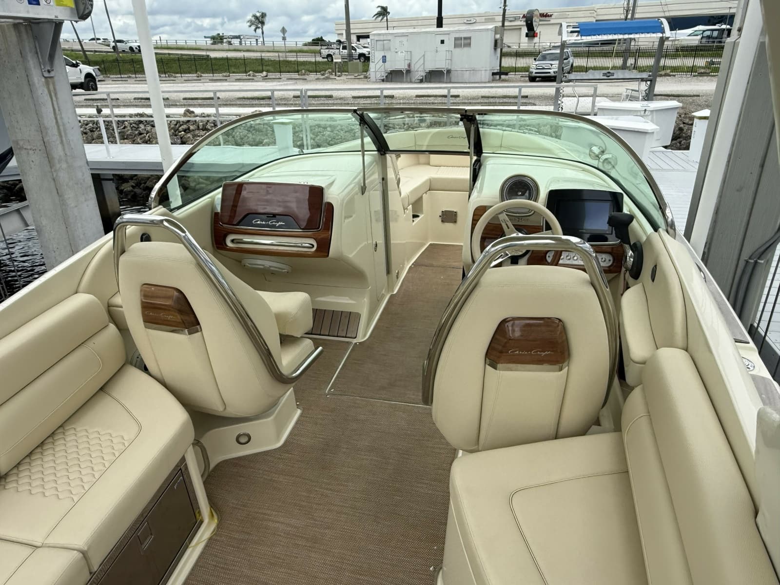 2022 Chris-Craft Launch 25 GT - Photo 9