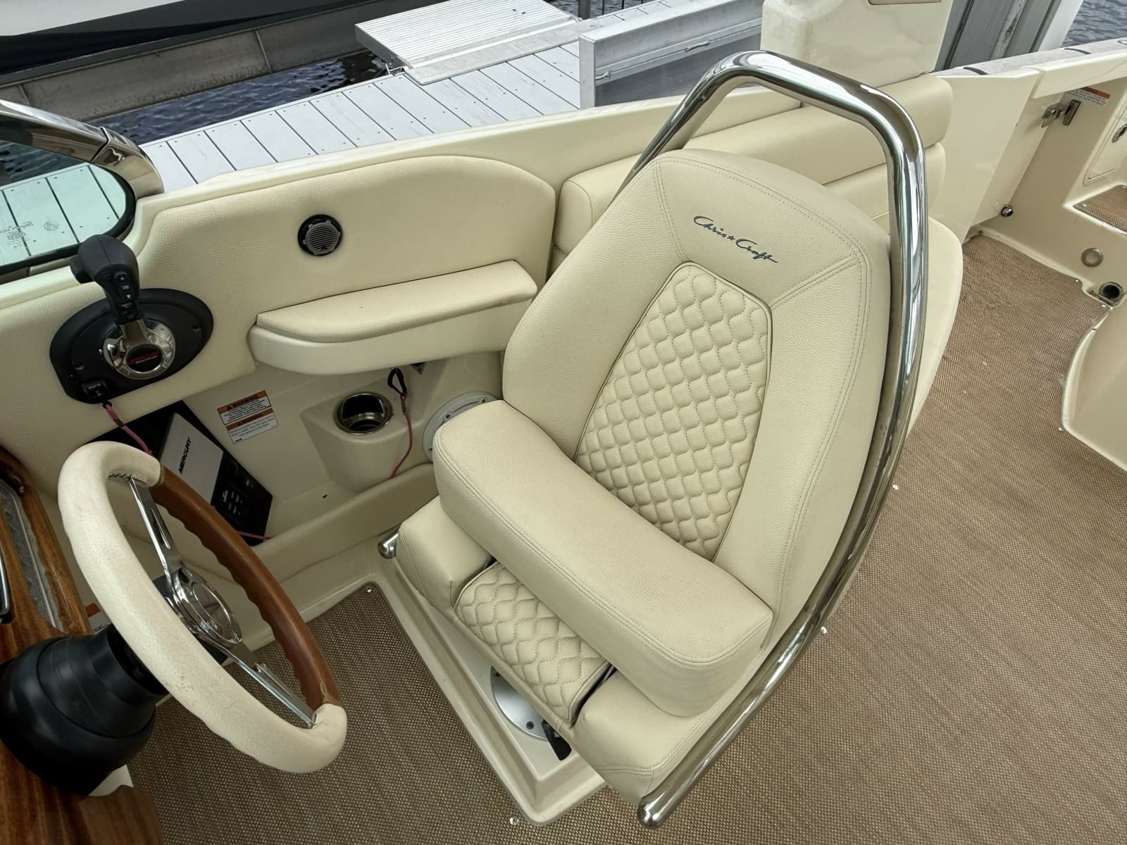 2022 Chris-Craft Launch 25 GT - Photo 11