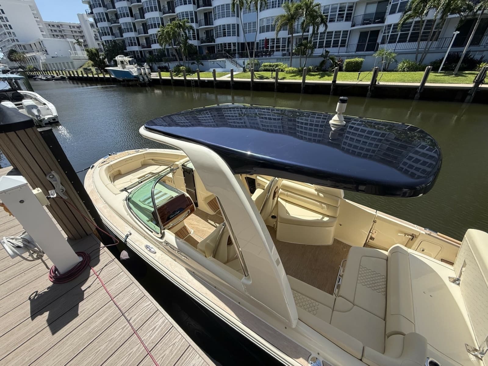 2022 Chris-Craft  - Photo 2