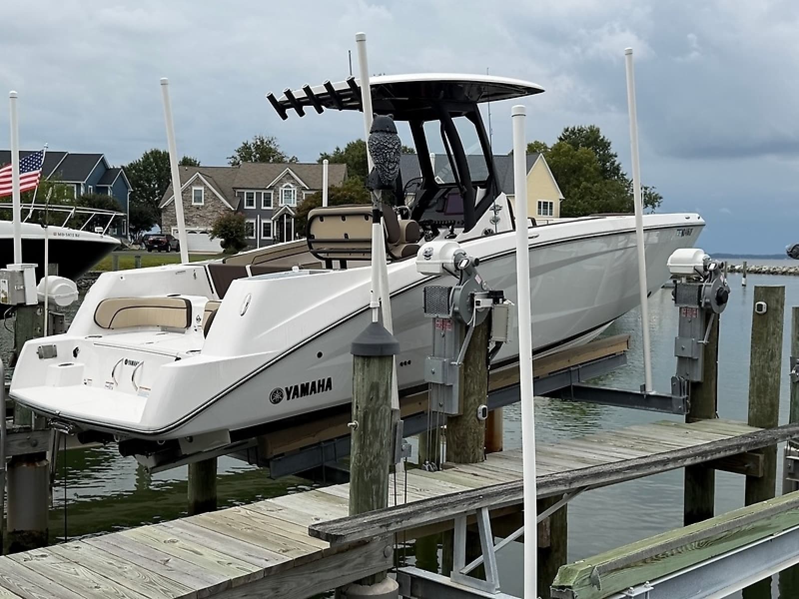 2024 Yamaha Boats 255 FSH Sport H - Photo 3