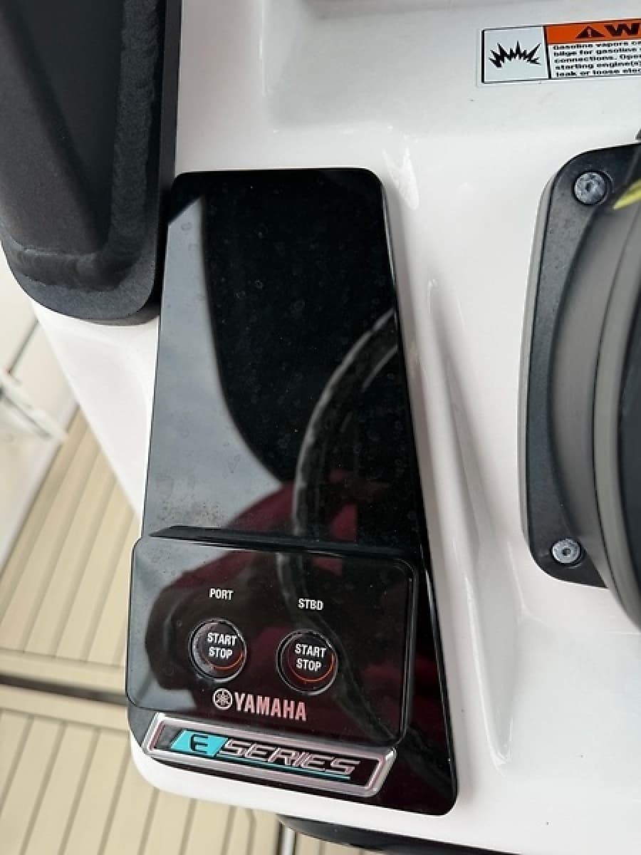 2024 Yamaha Boats 255 FSH Sport H - Photo 16