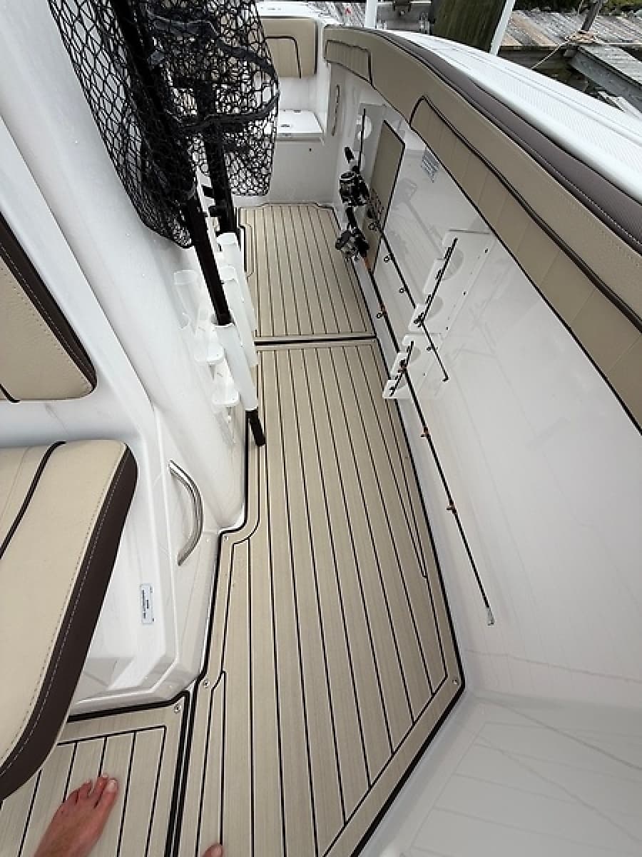 2024 Yamaha Boats 255 FSH Sport H - Photo 9