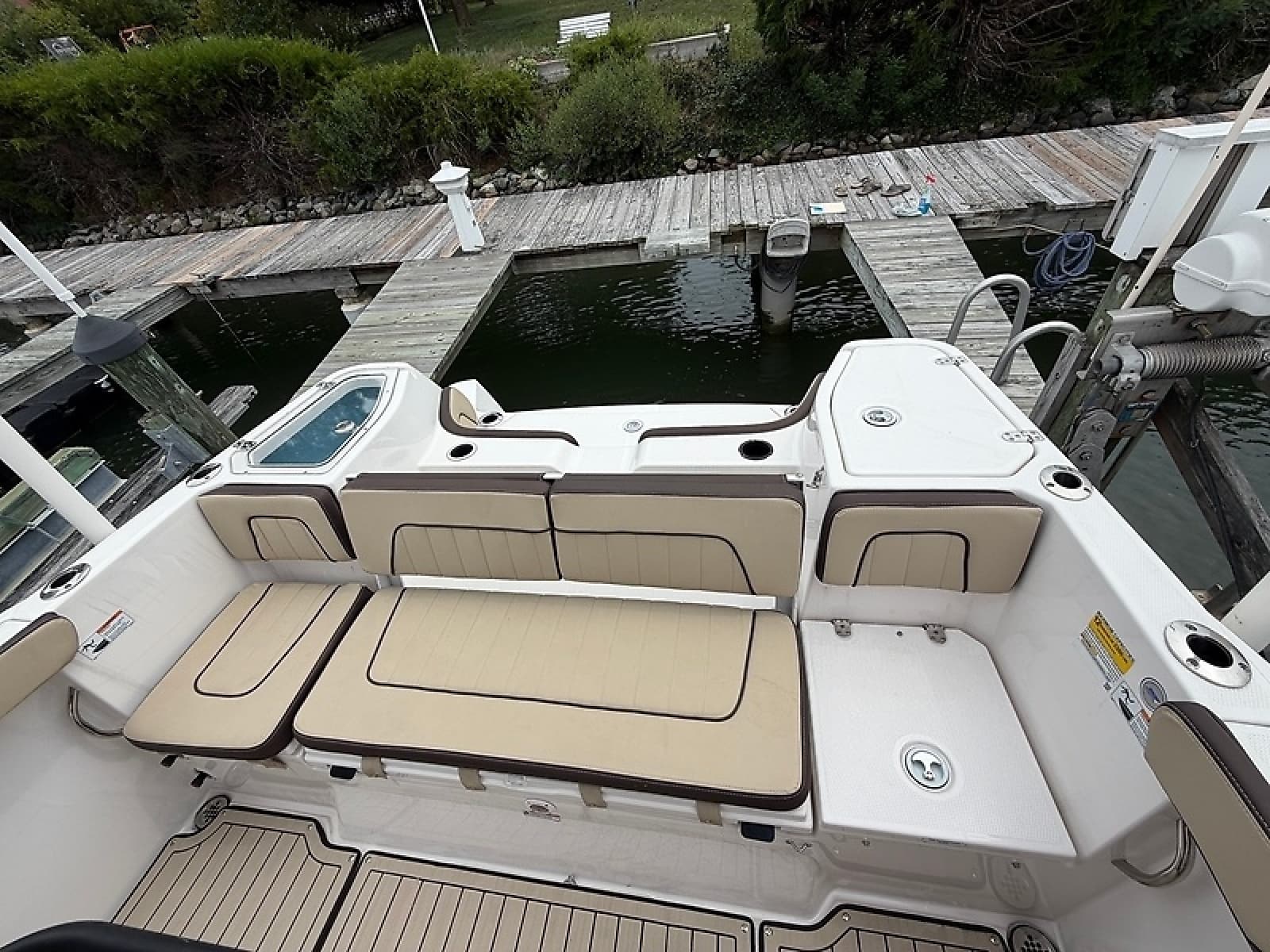 2024 Yamaha Boats 255 FSH Sport H - Photo 19