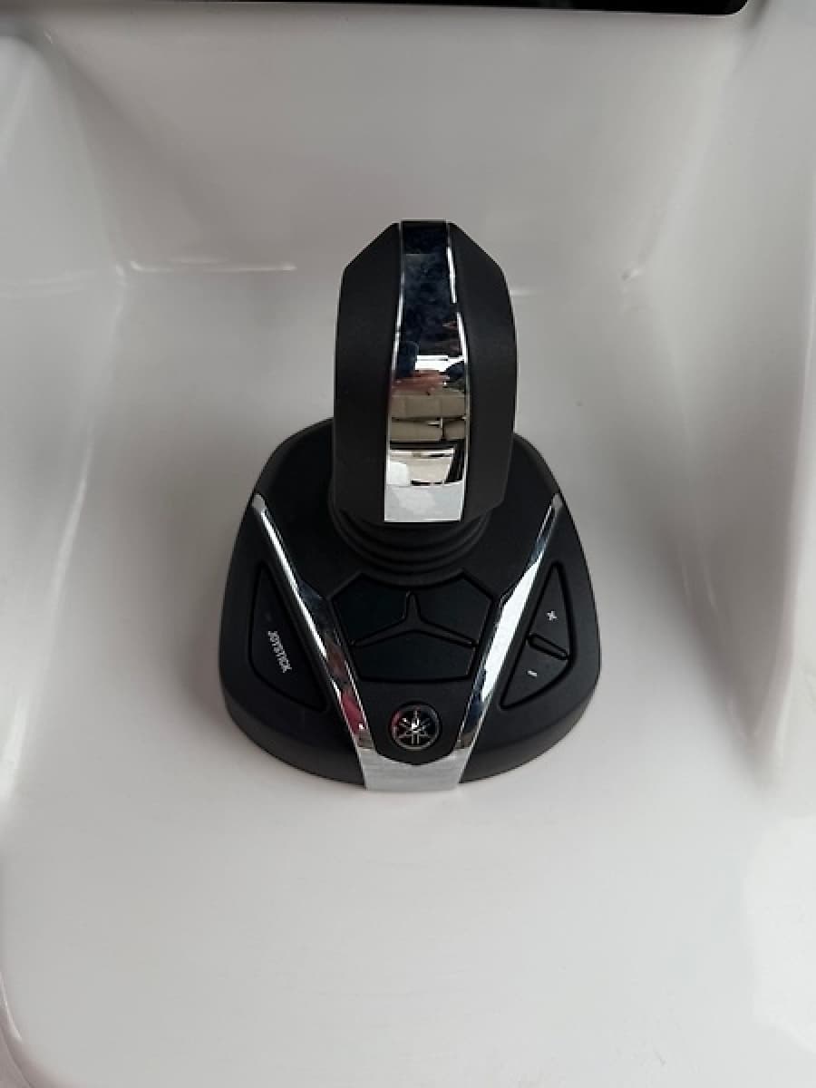 2024 Yamaha Boats 255 FSH Sport H - Photo 14
