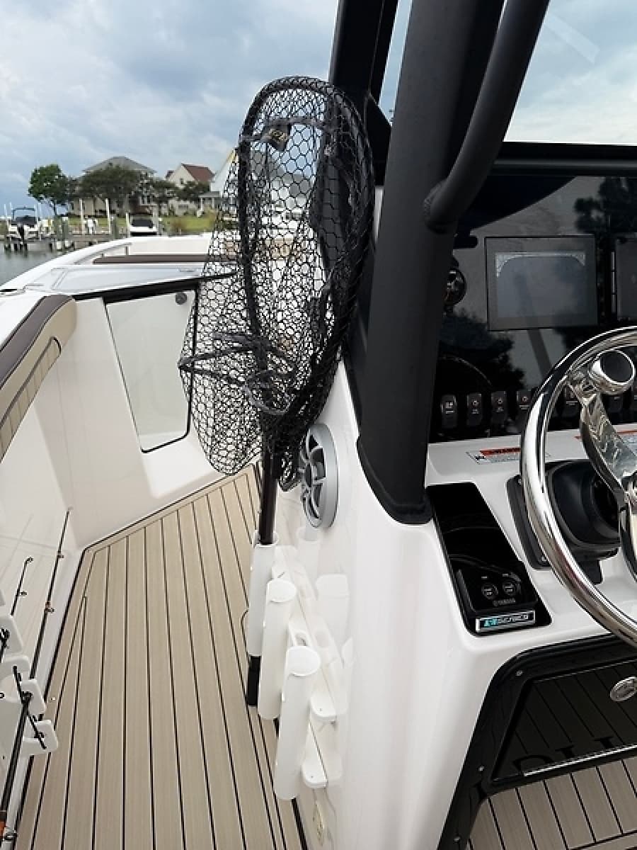 2024 Yamaha Boats 255 FSH Sport H - Photo 11