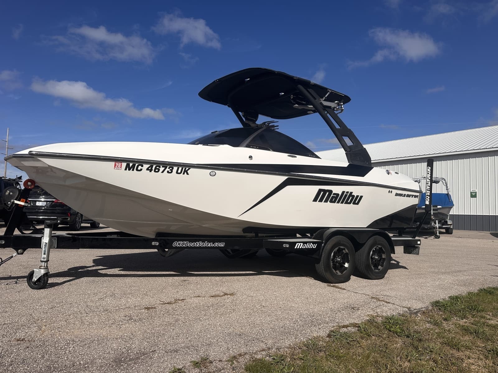 2019 Malibu 21 MLX WakeSetter - Photo 2