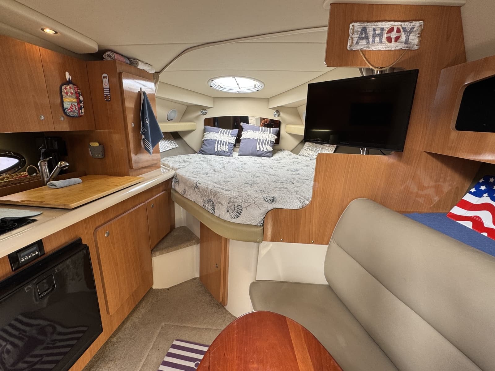 2007 Cruisers Yachts  - Photo 28