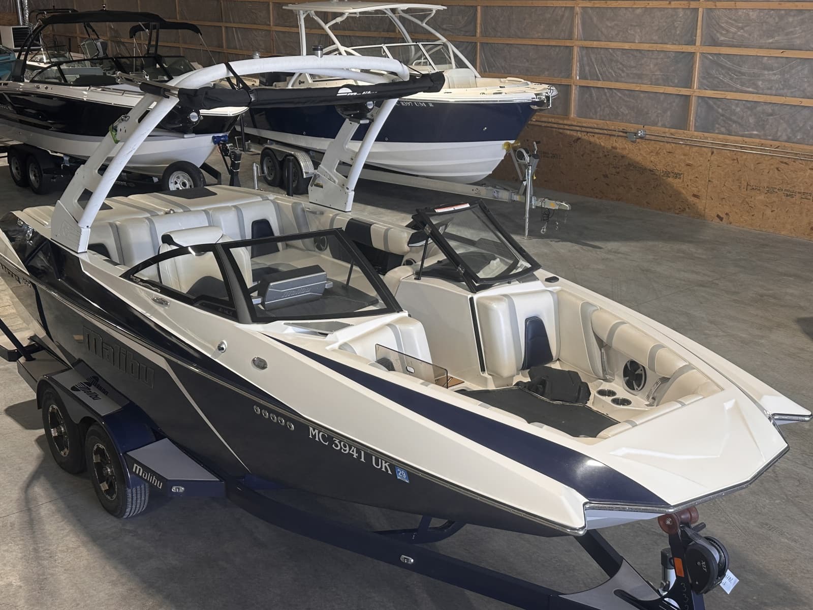 2019 Malibu  - Photo 4