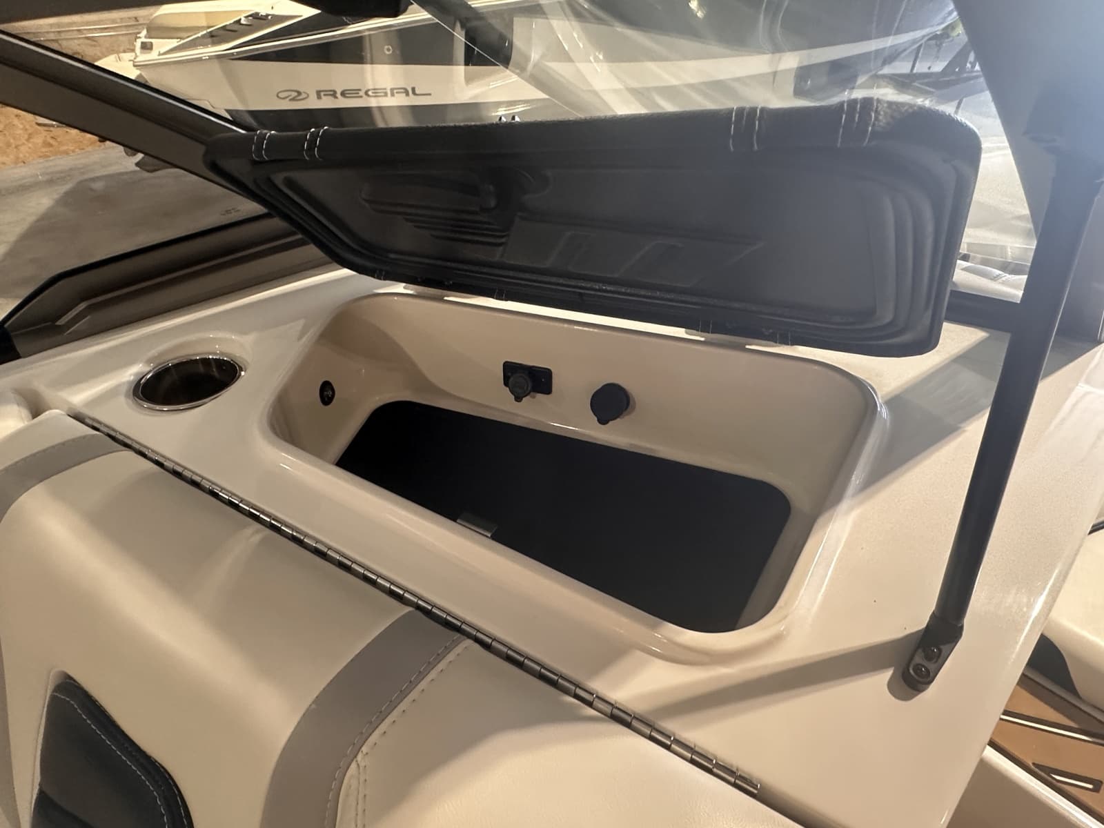 2019 Malibu  - Photo 18
