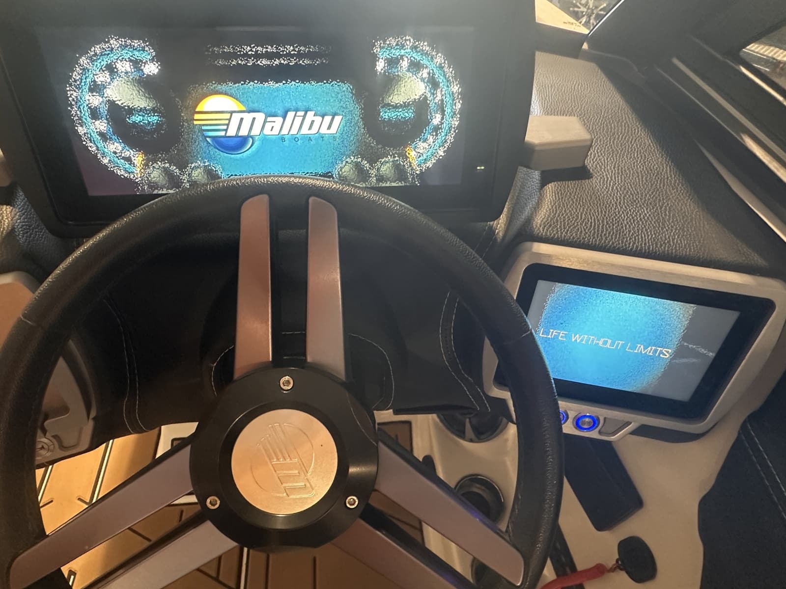 2019 Malibu  - Photo 14