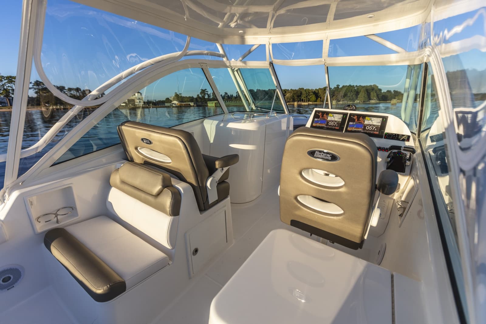 2027 Ablemarle 27 Dual Console - Photo 6