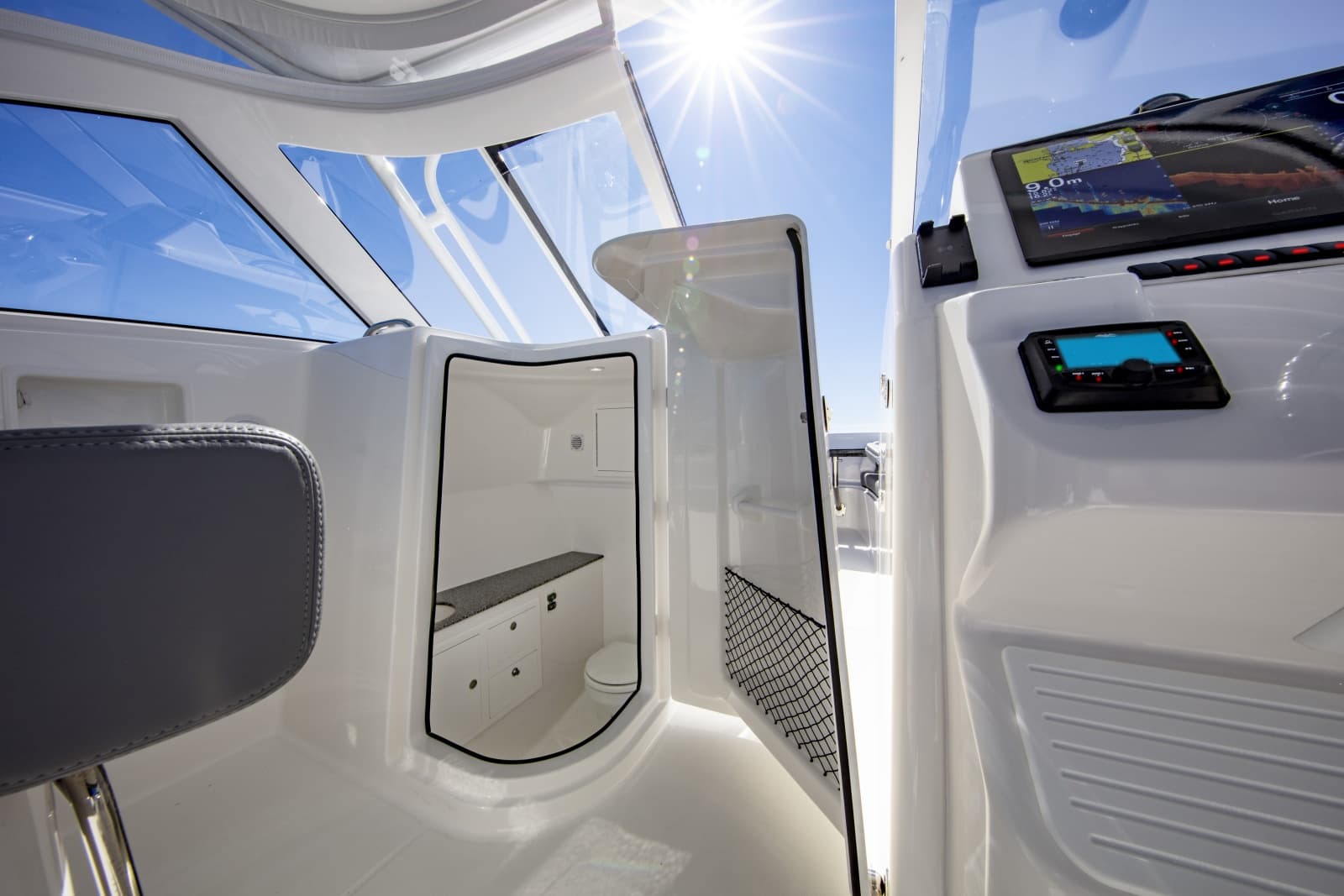 2027 Ablemarle 31 Dual Console - Photo 16