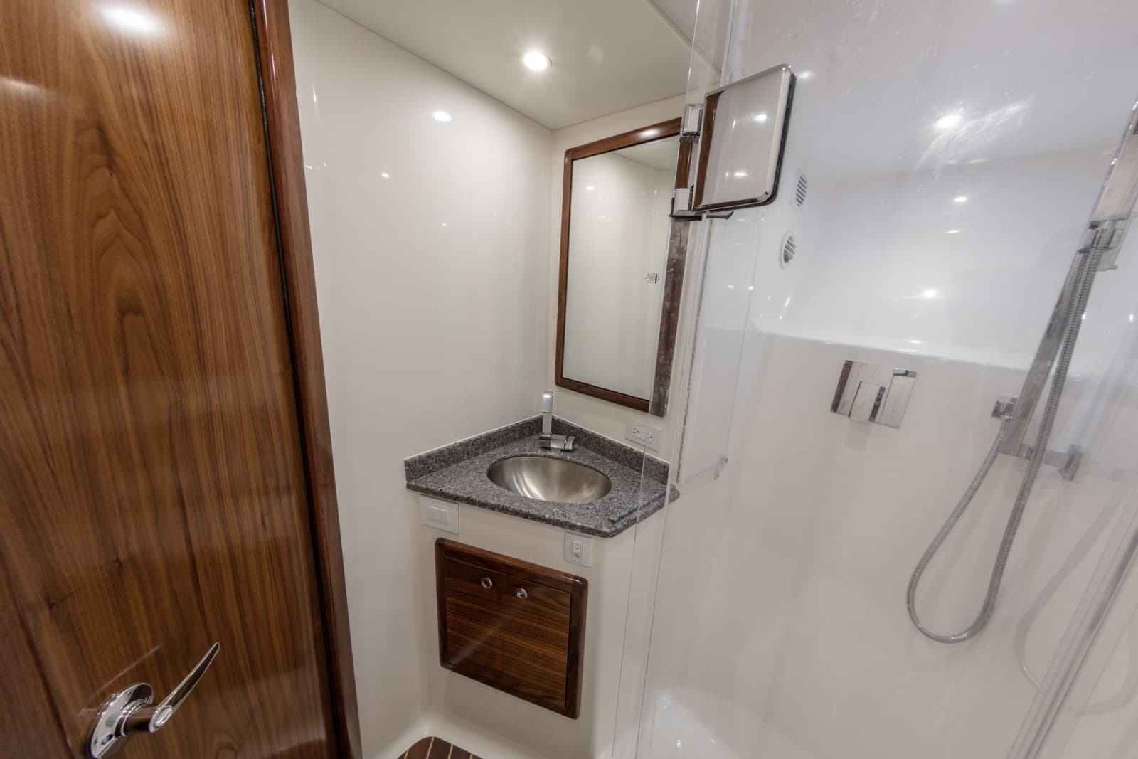 2027 Albemarle 53 Spencer Edition - Photo 13