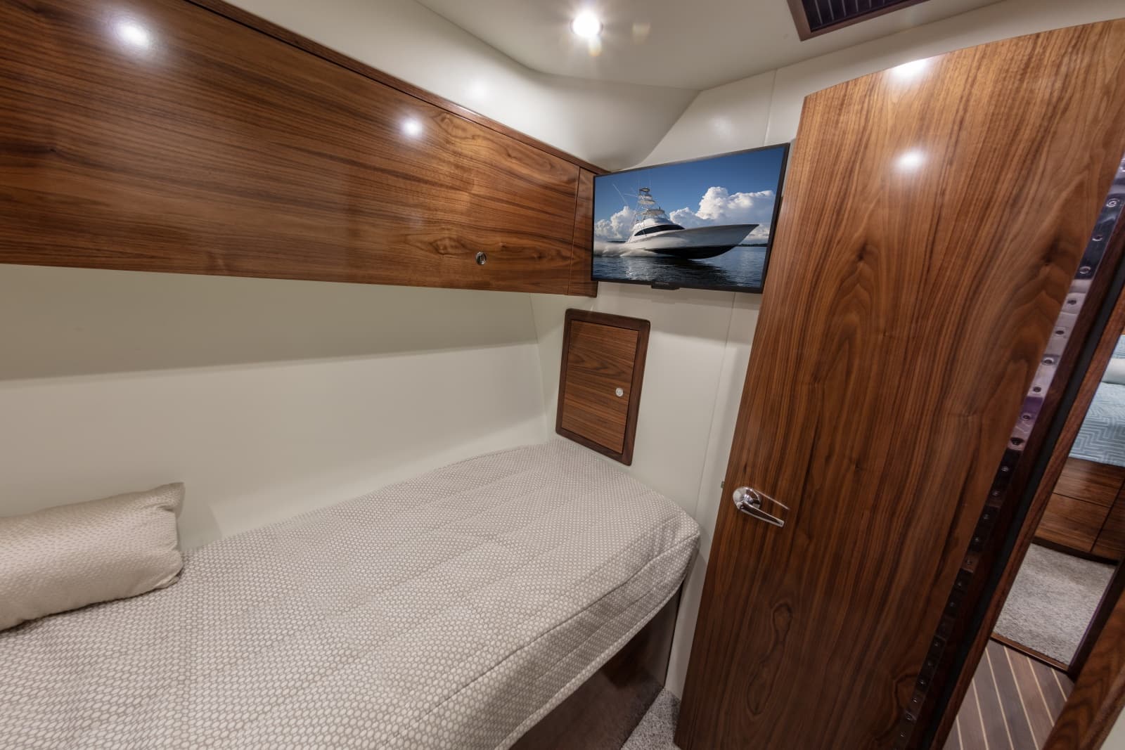 2027 Albemarle 53 Spencer Edition - Photo 15