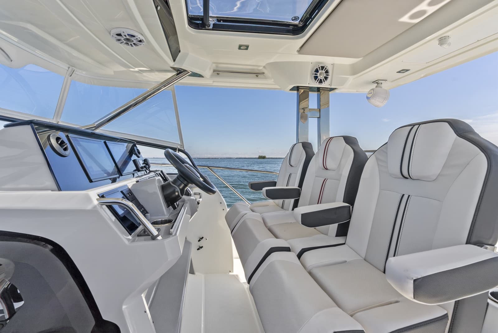 2024 Jeanneau Leader 10.5 WA - Photo 21