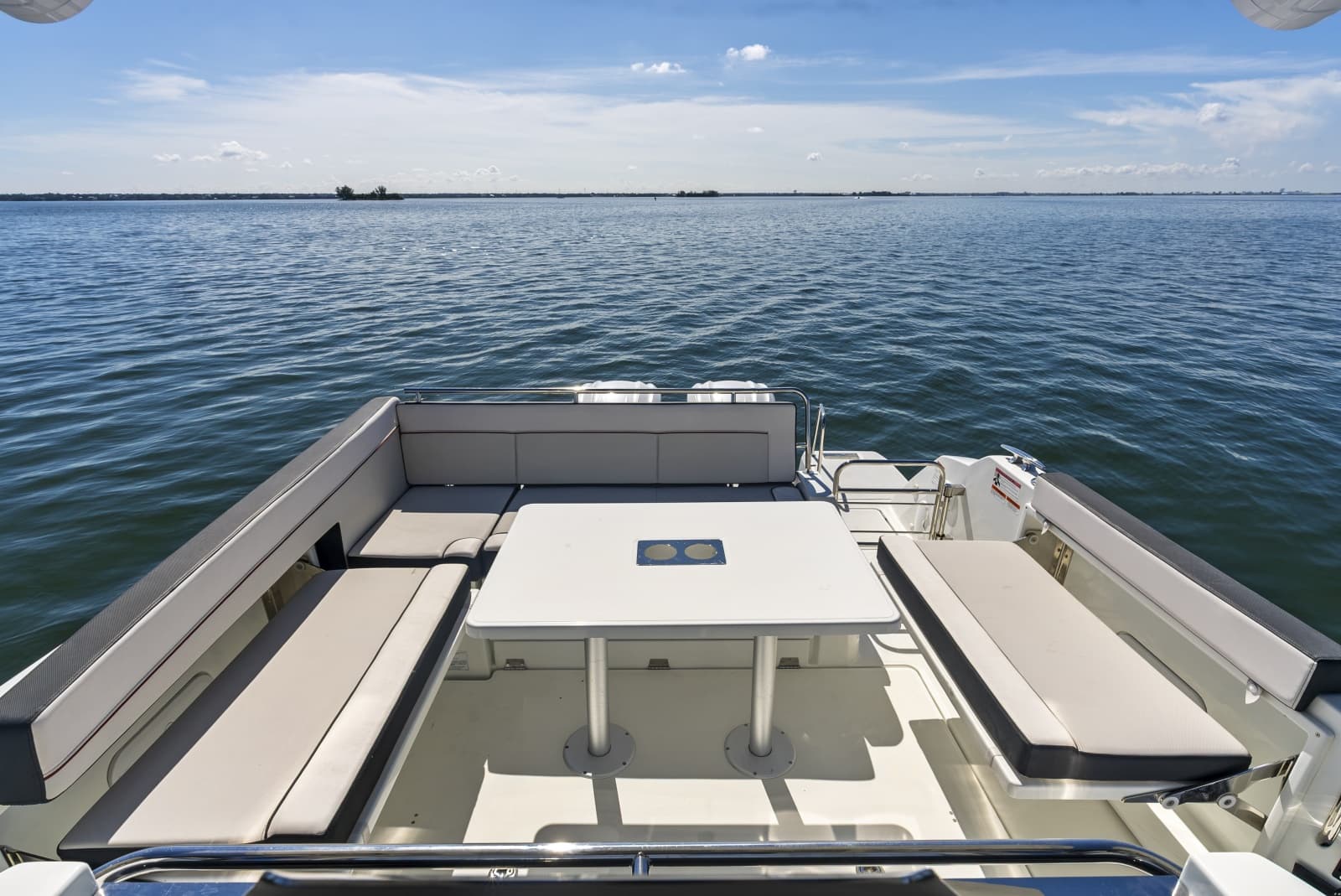 2024 Jeanneau Leader 10.5 WA - Photo 12
