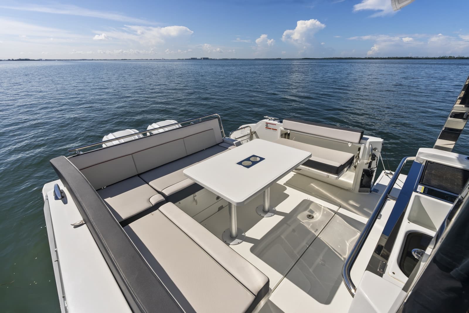 2024 Jeanneau Leader 10.5 WA - Photo 14