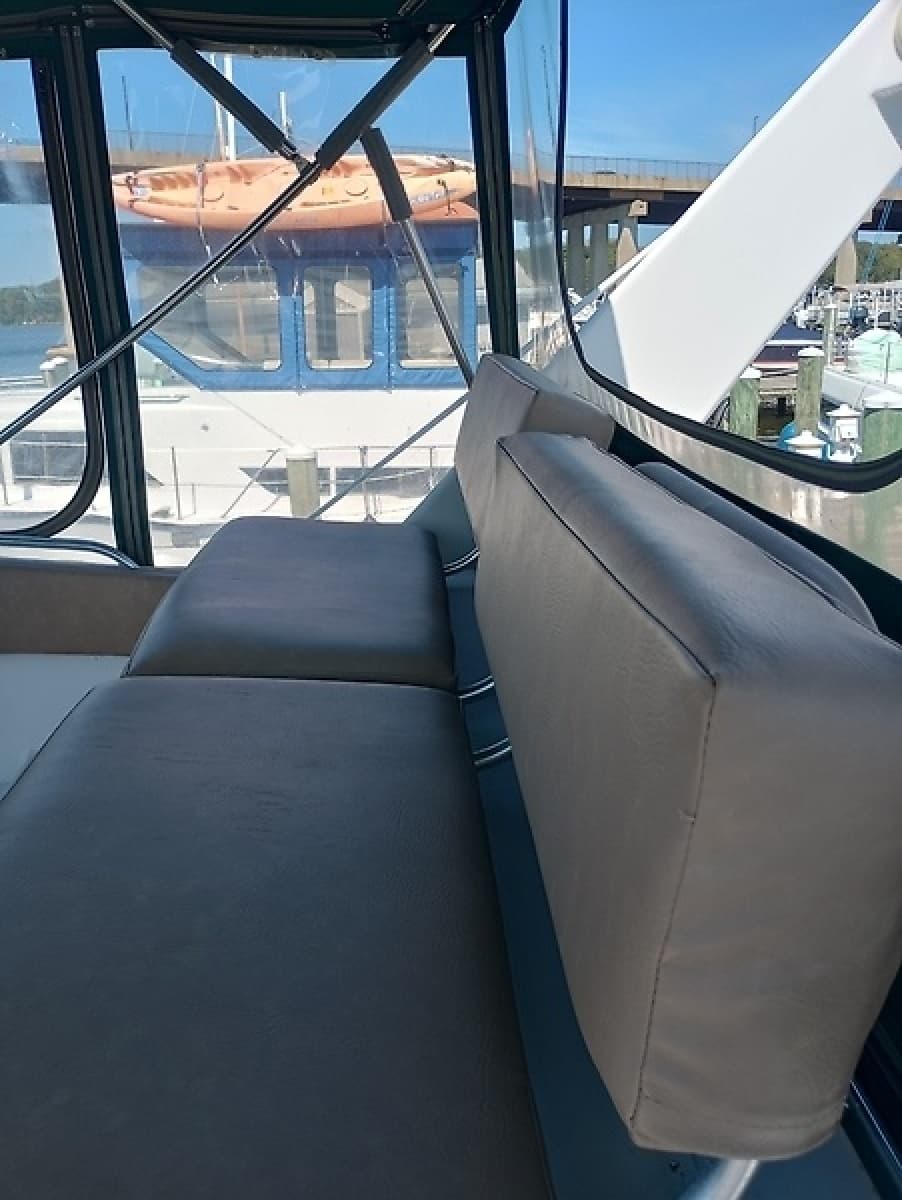 1999 Mainship 40 Sedan Bridge - Photo 19