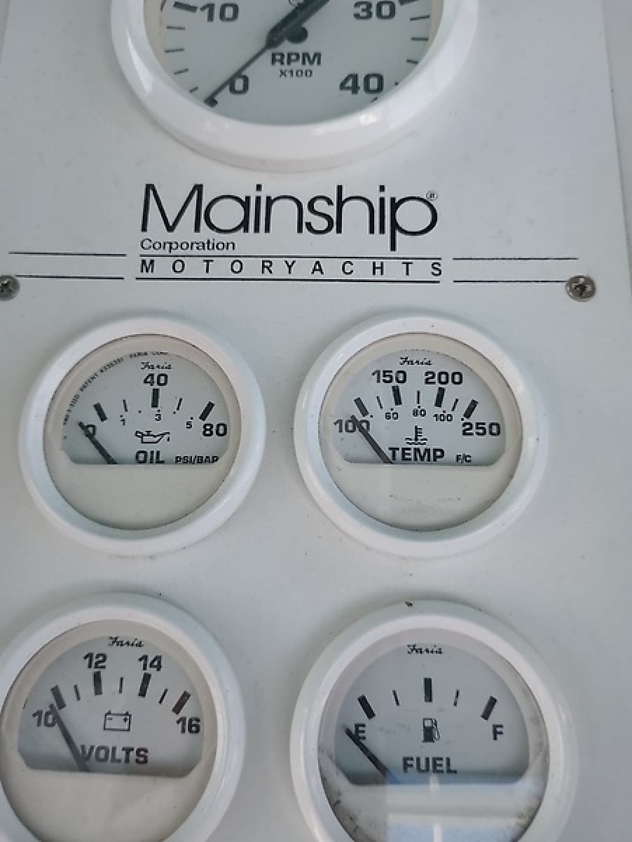 1999 Mainship 40 Sedan Bridge - Photo 26
