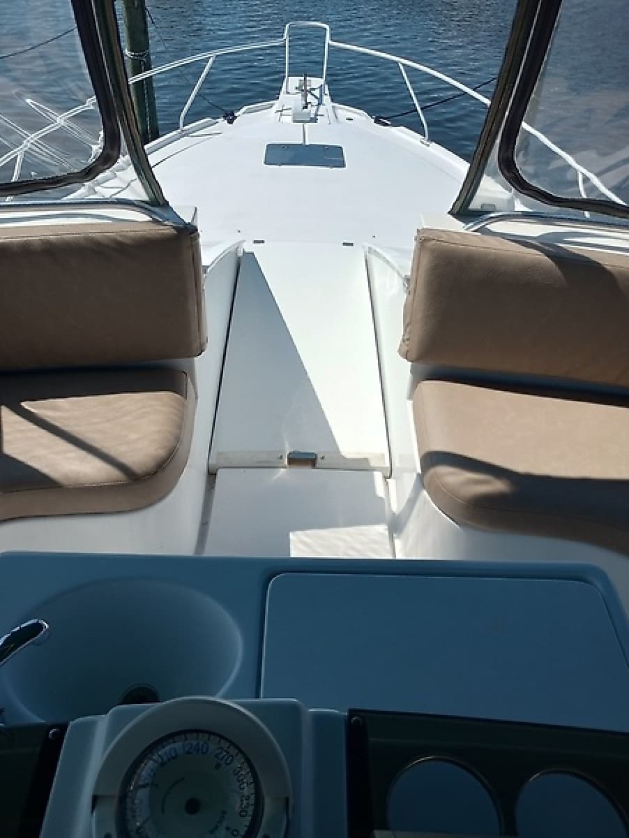 1999 Mainship 40 Sedan Bridge - Photo 28