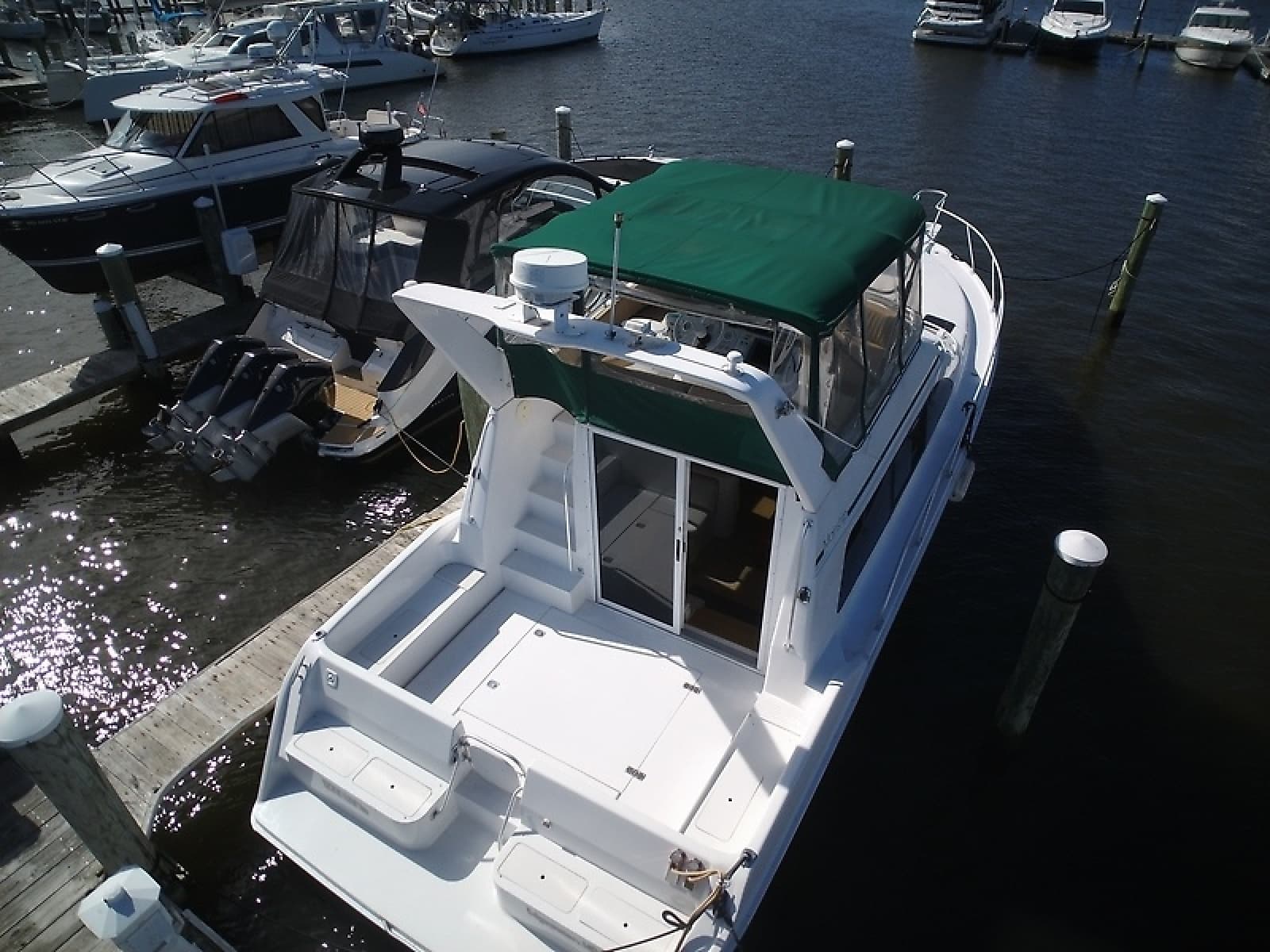 1999 Mainship 40 Sedan Bridge - Photo 2