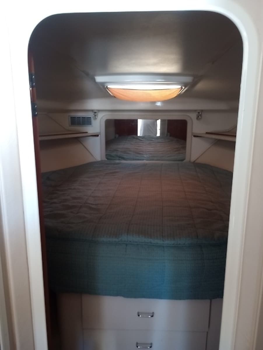 1999 Mainship 40 Sedan Bridge - Photo 42
