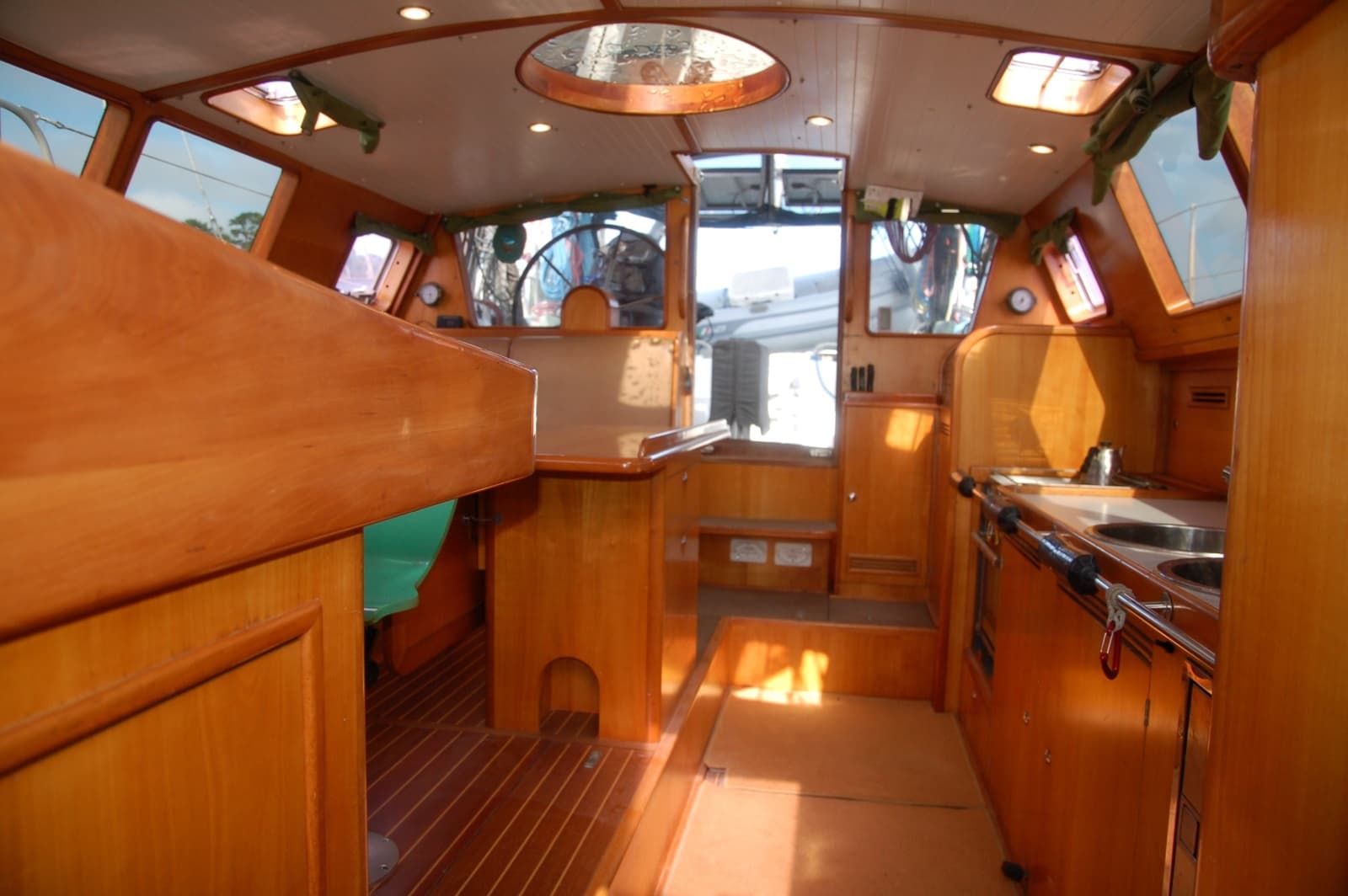 2000 Garcia Passoa 48 Raised Salon - Photo 74
