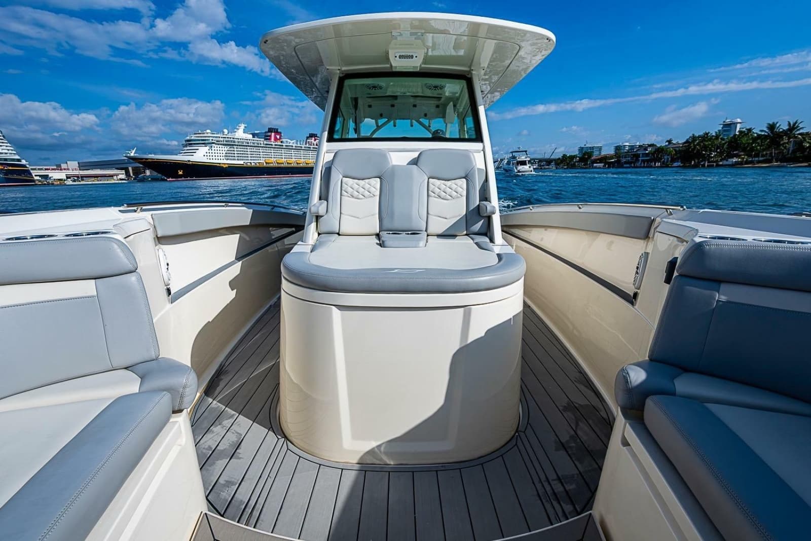 2021 Scout 330 LXF - Photo 15