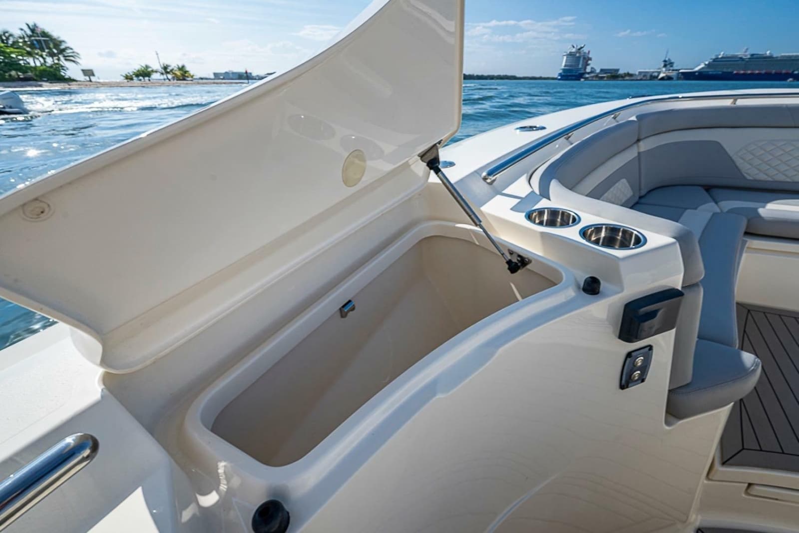 2021 Scout 330 LXF - Photo 12