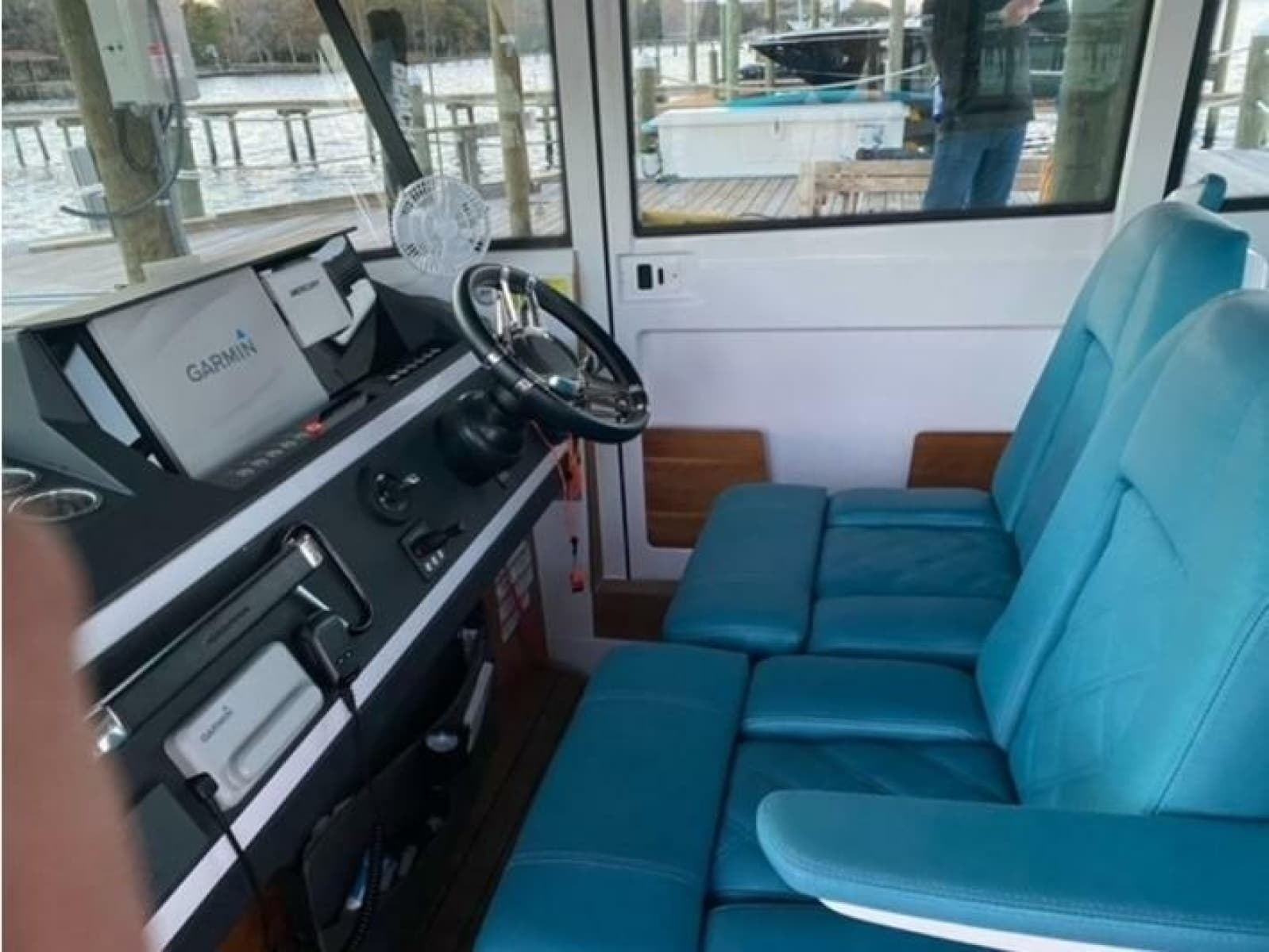 2020 Axopar 28 Cabin - Photo 38