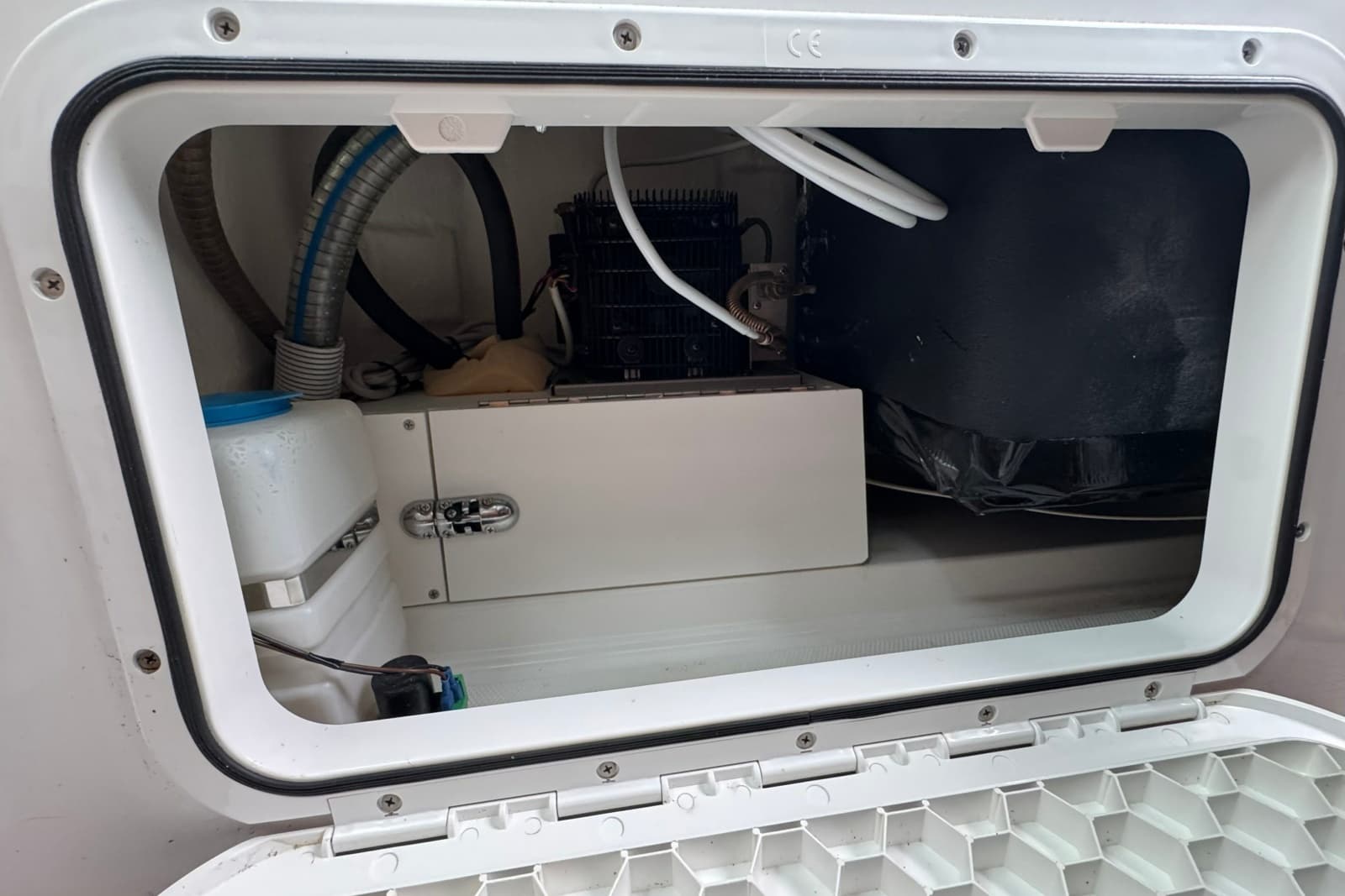 2020 Axopar 28 Cabin - Photo 59