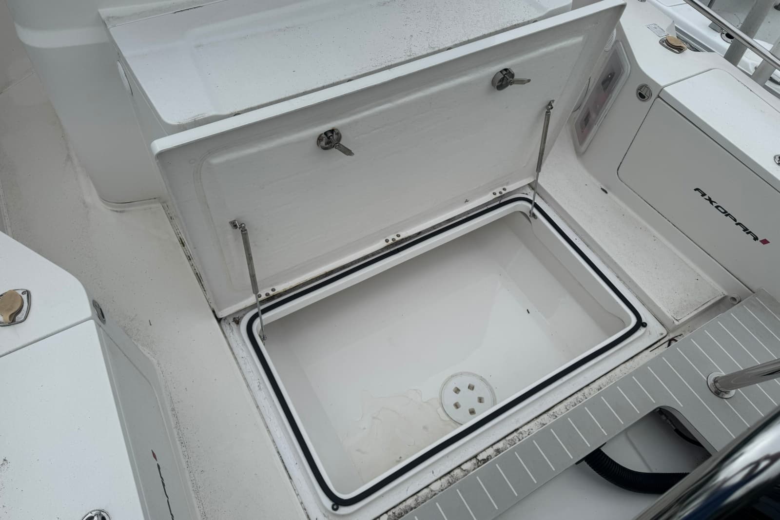 2020 Axopar 28 Cabin - Photo 65