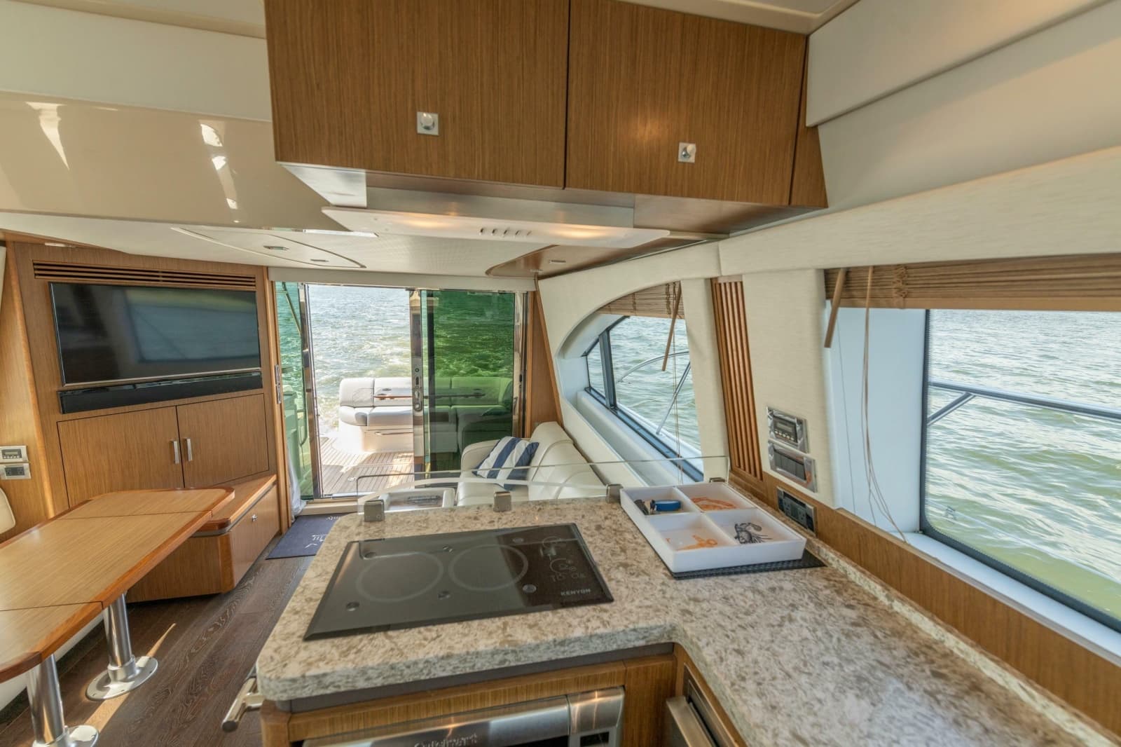 2017 Sea Ray 510 Fly - Photo 48