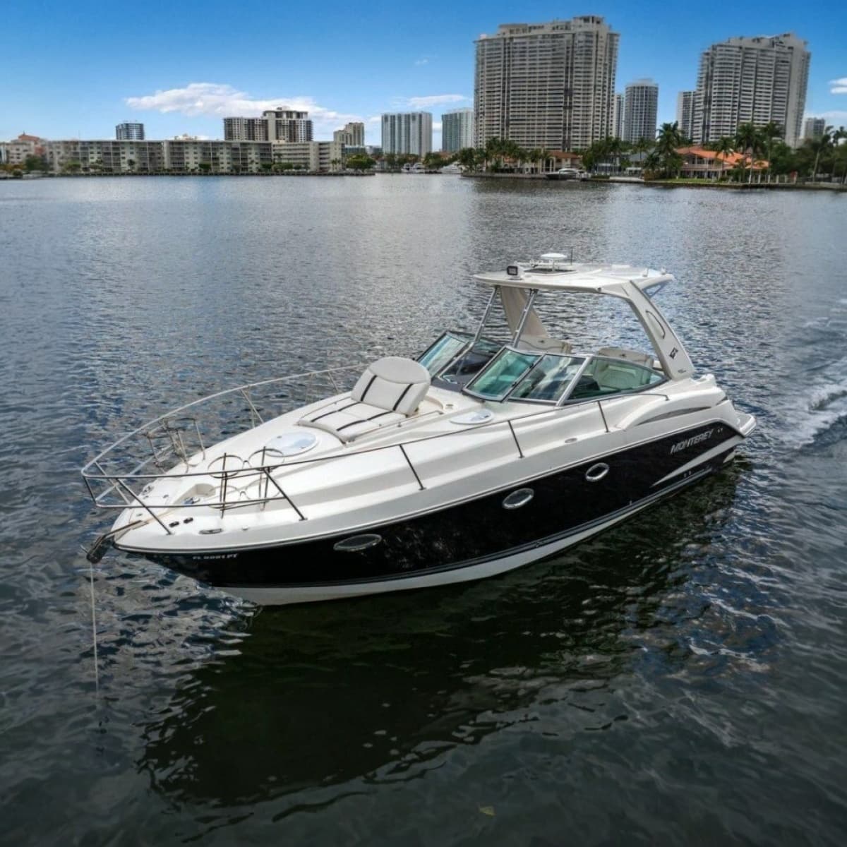 2014 Monterey 320 Sport Yacht - Photo 1
