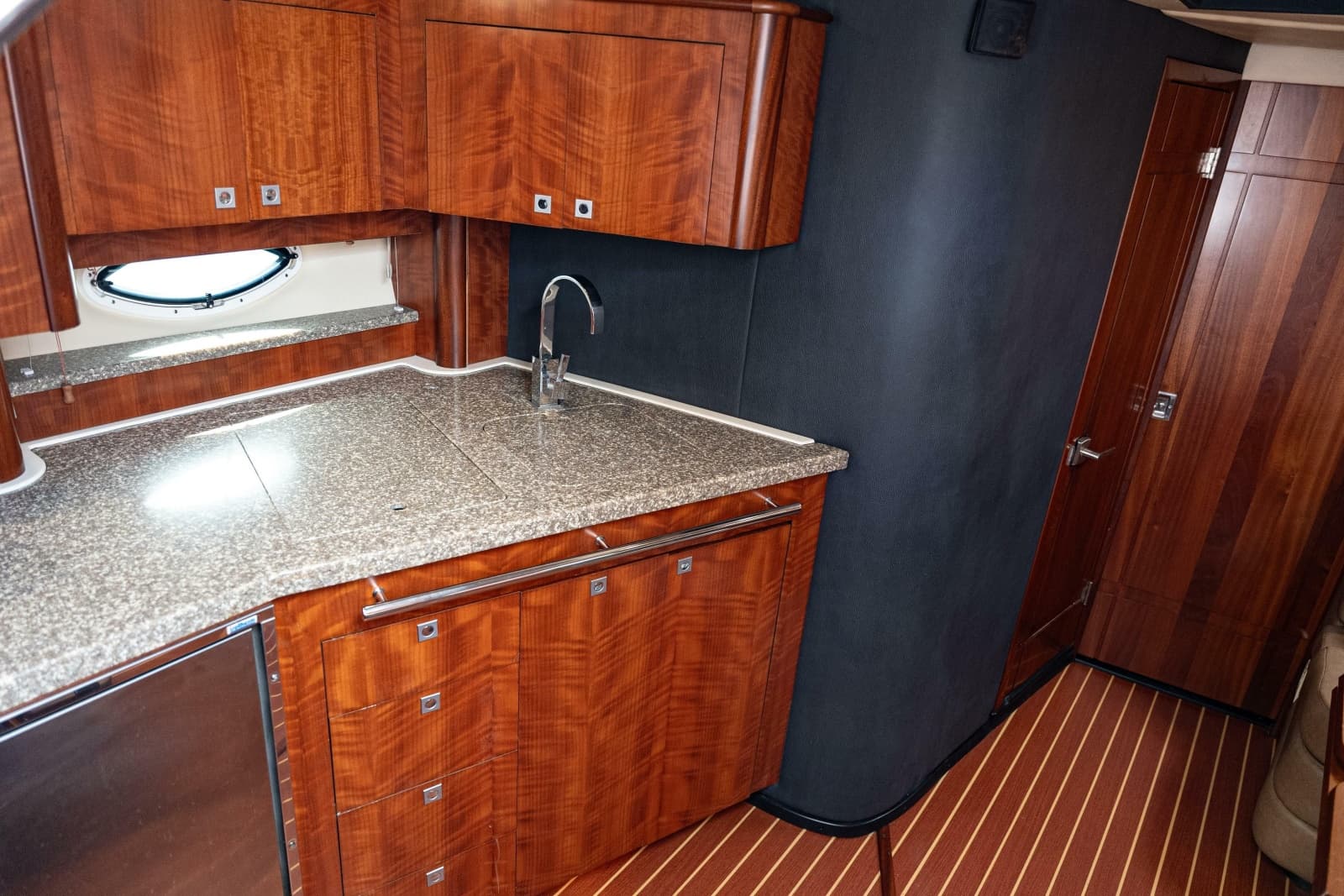 2008 Monterey 400 Sport Yacht - Photo 17