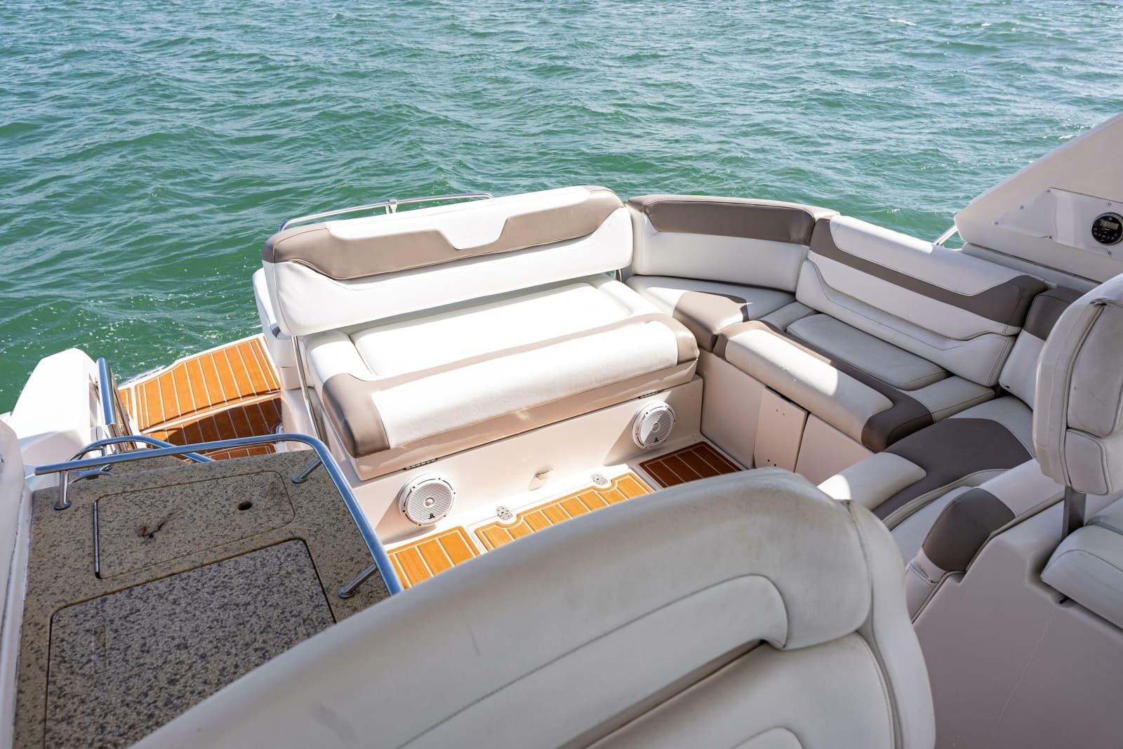 2008 Monterey 400 Sport Yacht - Photo 32