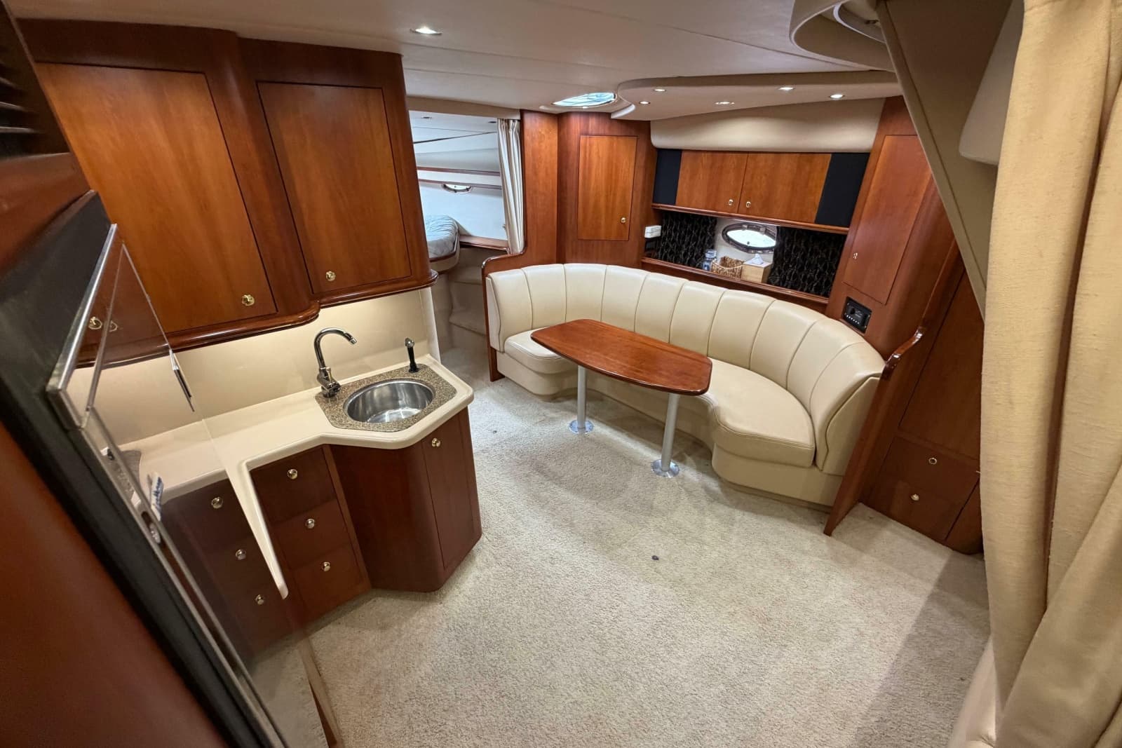 2001 Cruisers Yachts 3672 Express - Photo 34