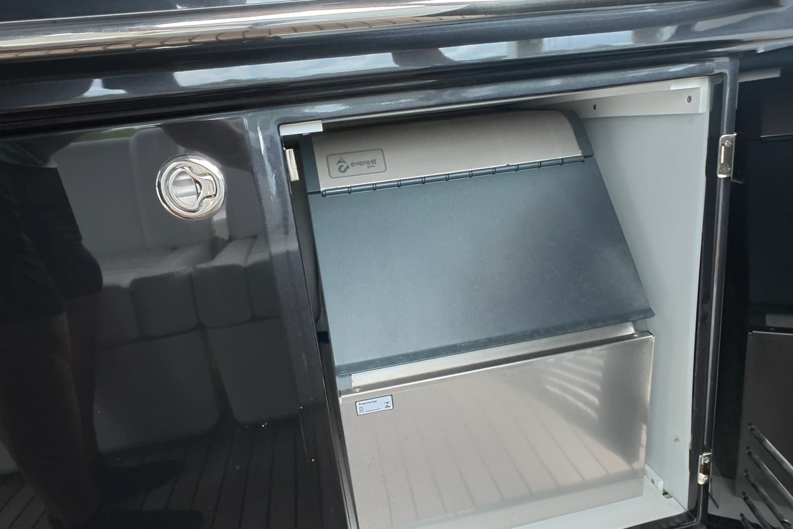 2025 Schaefer V44 - Photo 33