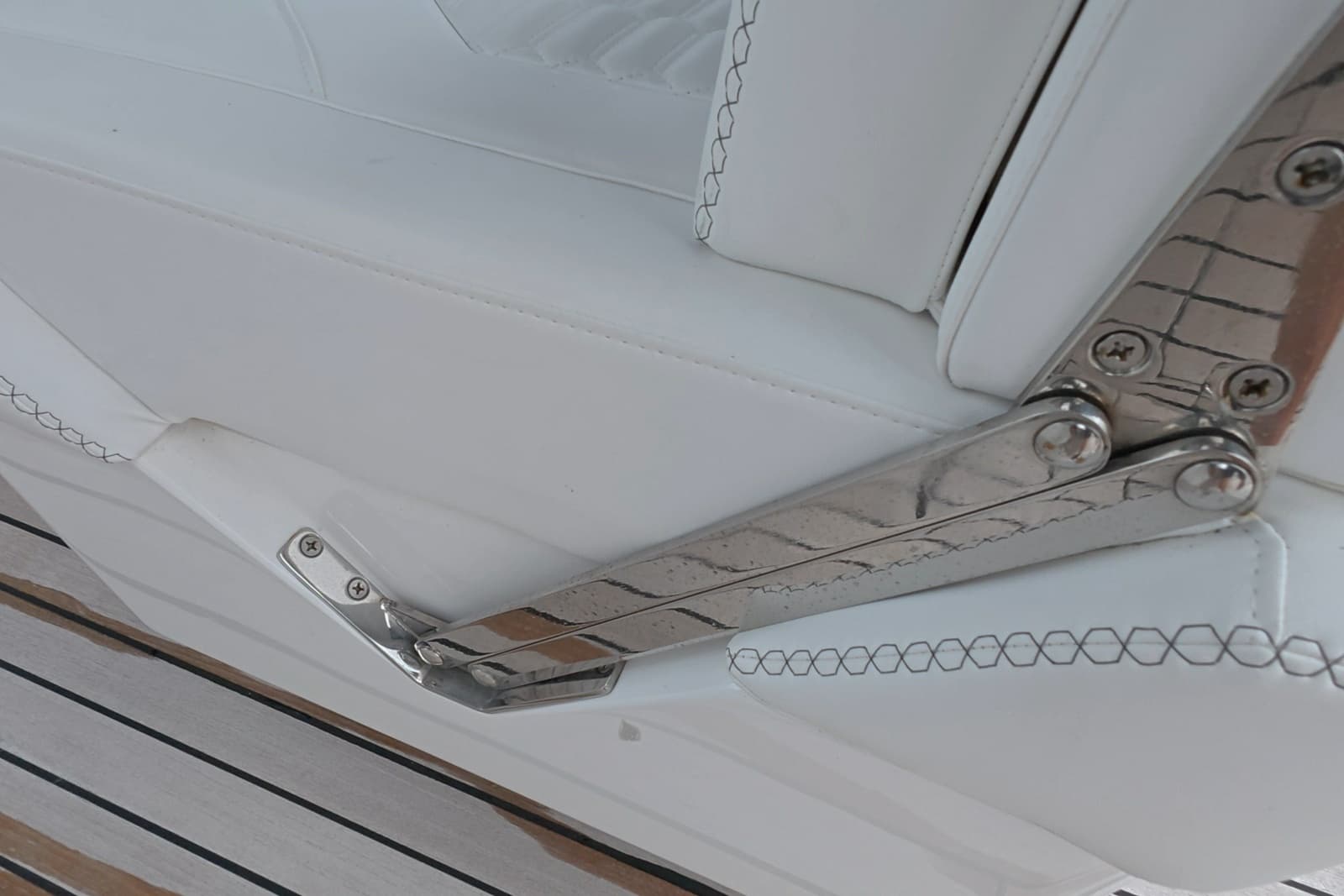 2025 Schaefer V44 - Photo 59