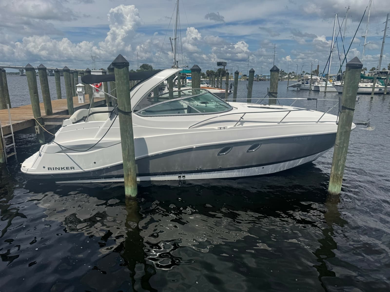 2013 Rinker 310 Express Cruiser - Photo 11
