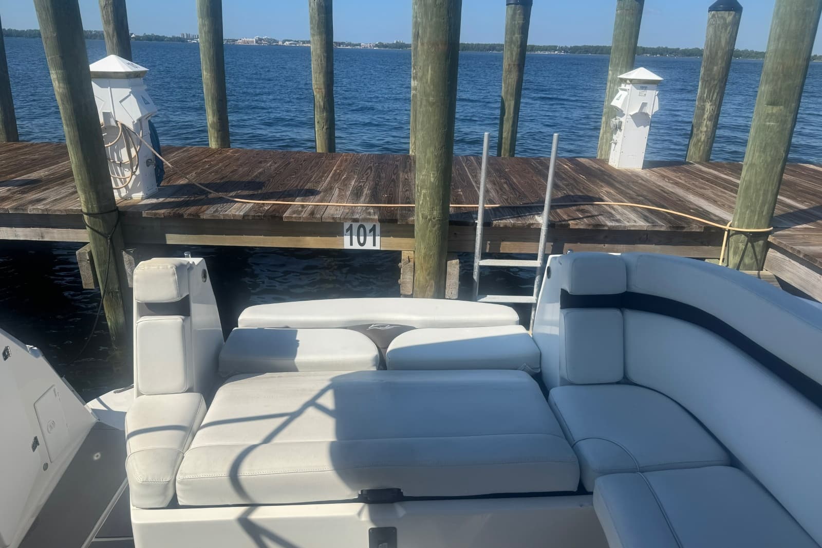 2013 Rinker 310 Express Cruiser - Photo 12