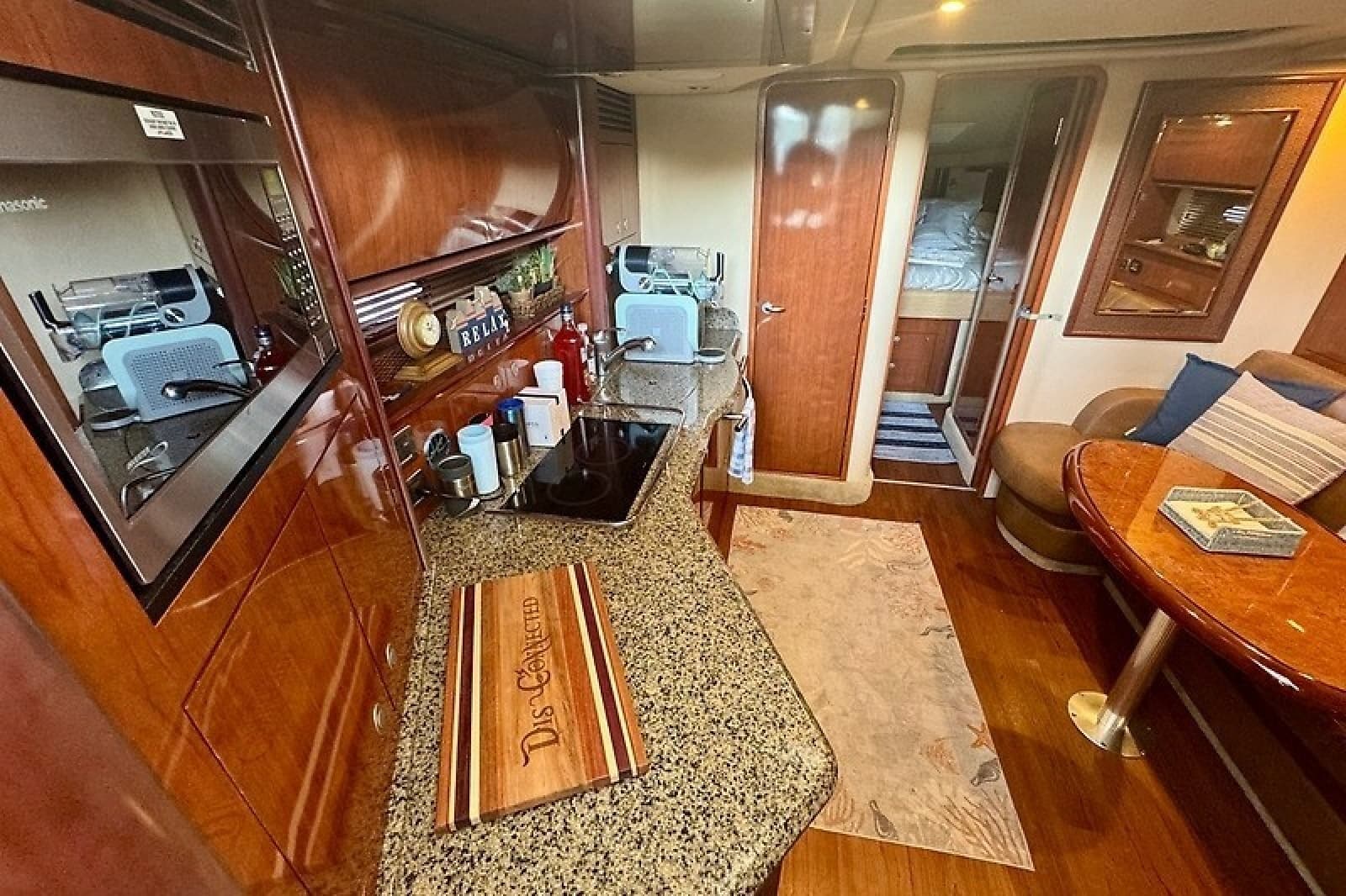 2005 Sea Ray 390 Sundancer - Photo 6