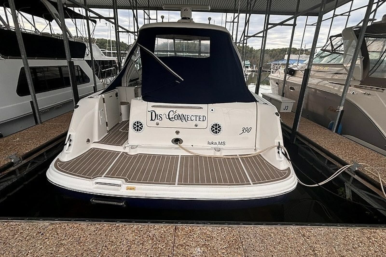 2005 Sea Ray 390 Sundancer - Photo 4