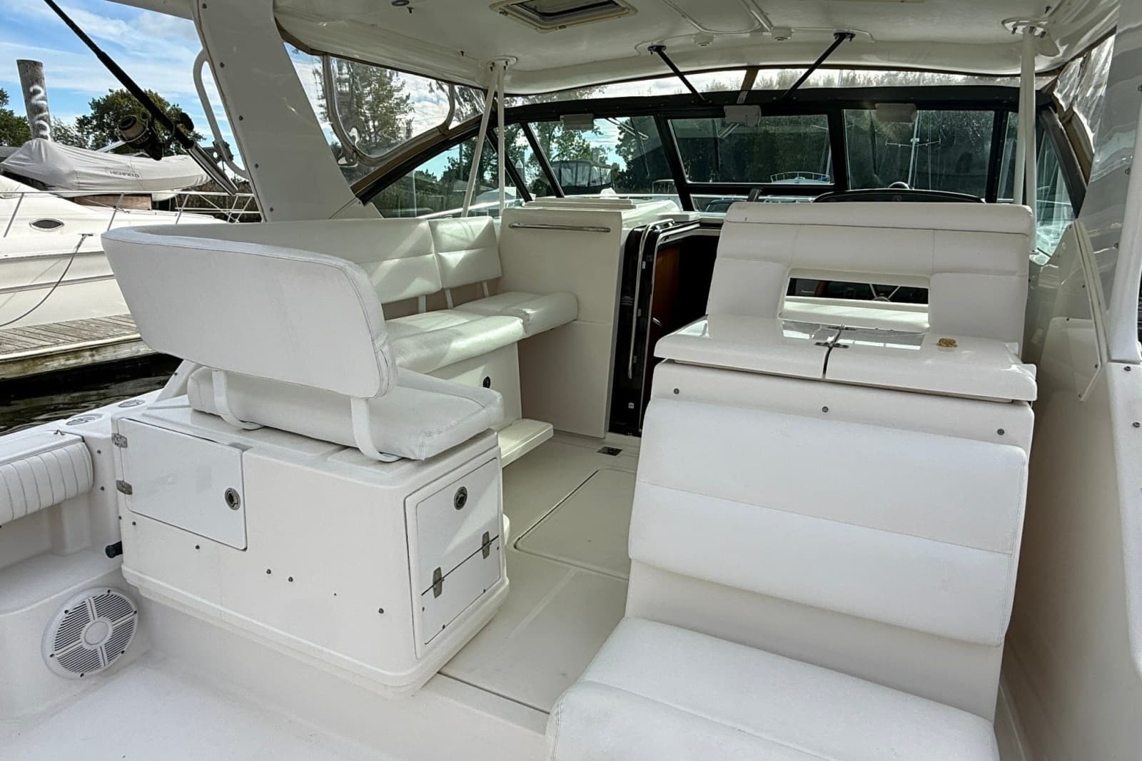 2003 Tiara Yachts 3500 Open - Photo 11