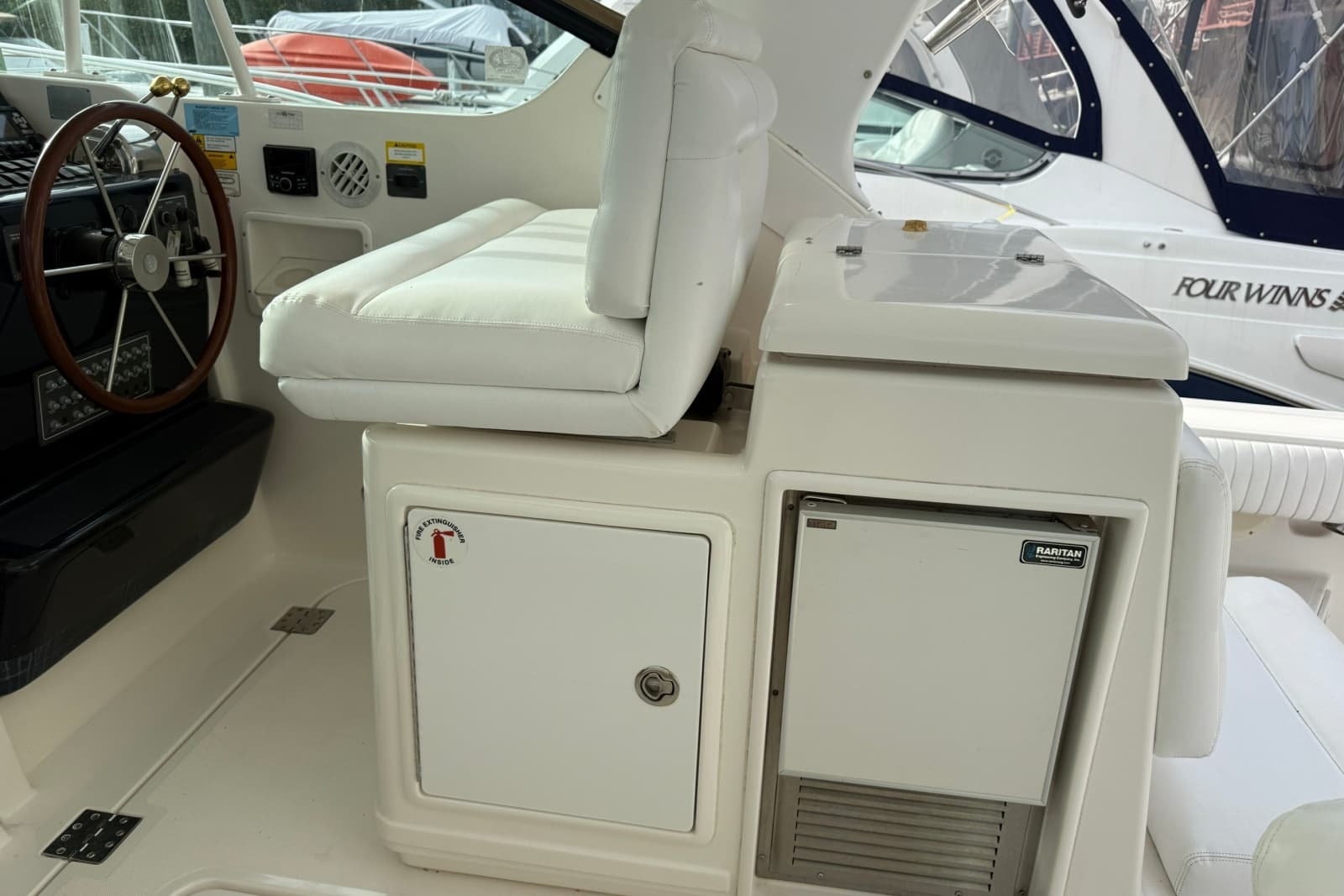 2003 Tiara Yachts 3500 Open - Photo 15