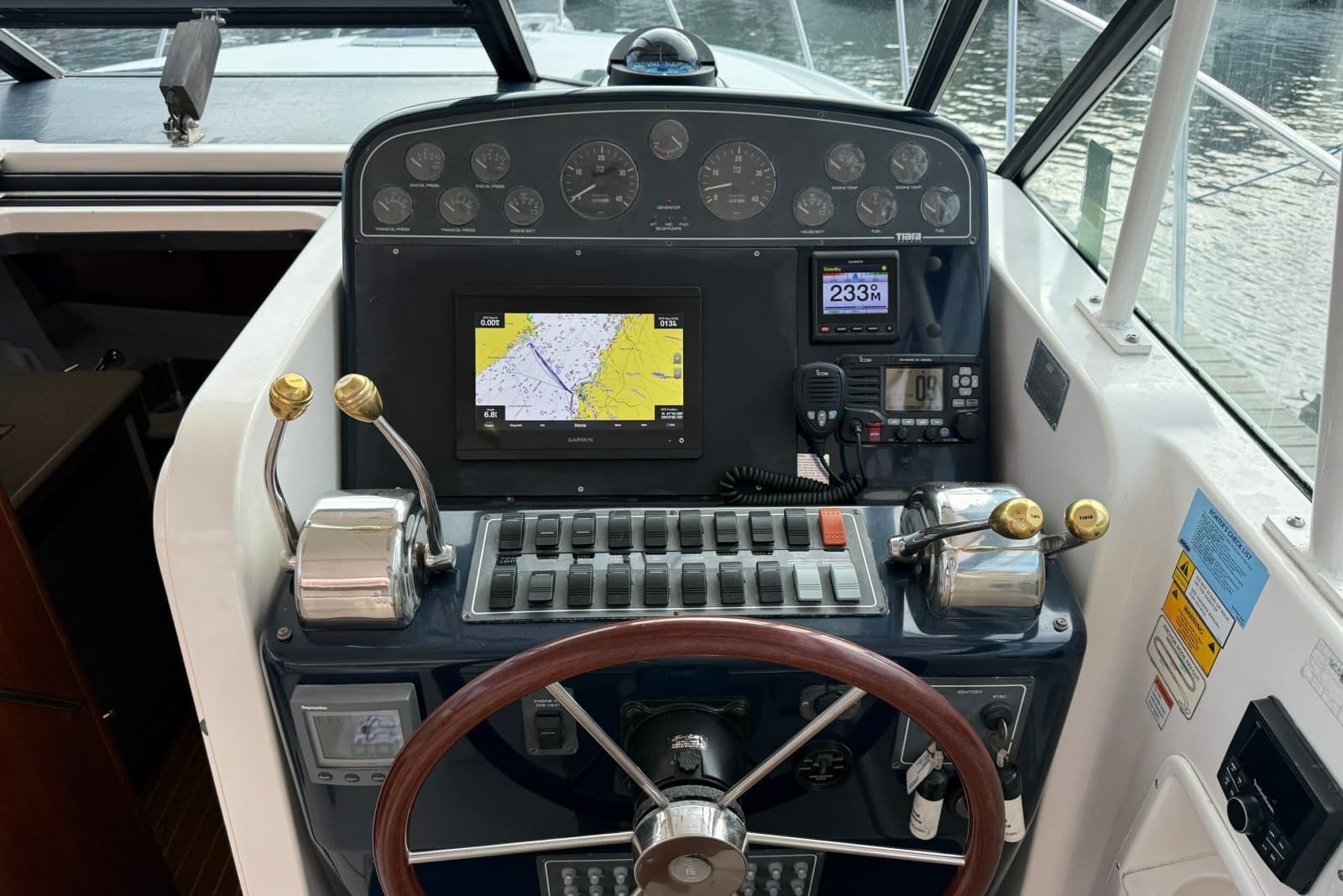 2003 Tiara Yachts 3500 Open - Photo 14